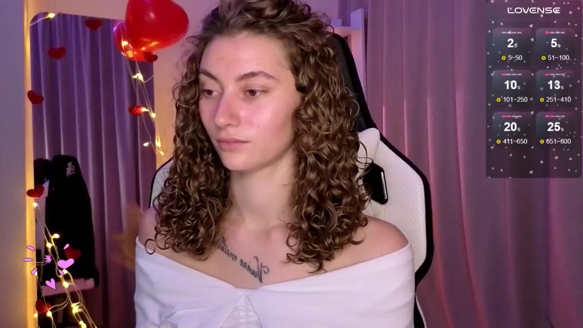Gallery image thumbnail from Lady_Curls's myfreecams stream on, 02/18/2025, 01:53 image 13 of 20