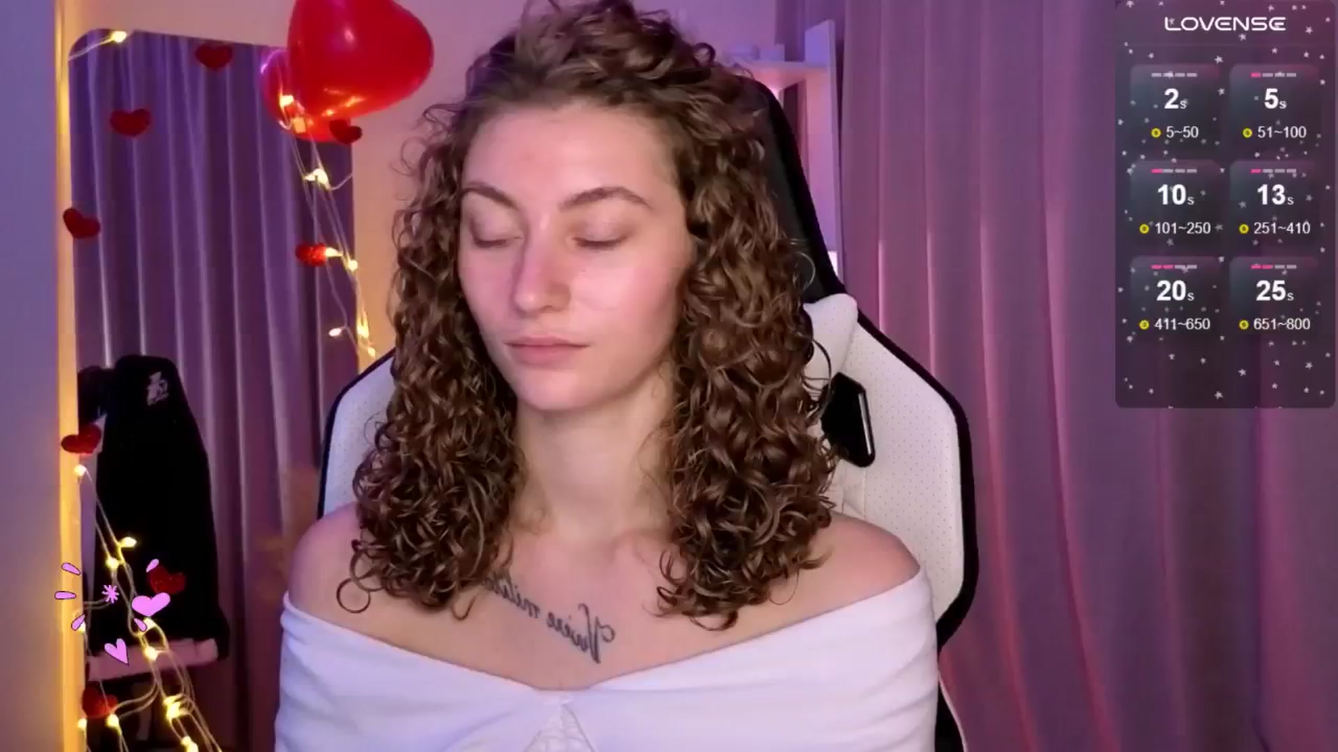 Gallery image thumbnail from Lady_Curls's myfreecams stream on, 02/18/2025, 01:53 image 15 of 20