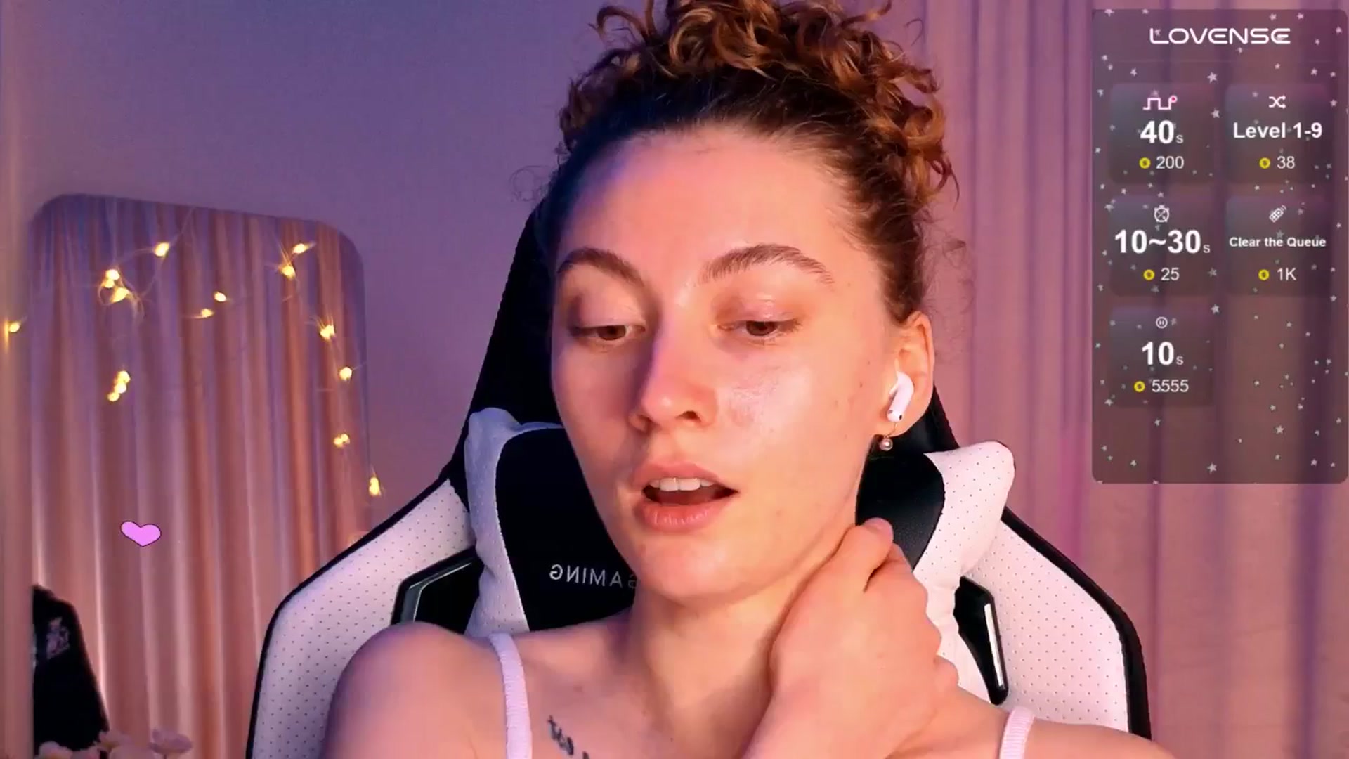 Gallery image thumbnail from Lady_Curls's myfreecams stream on, 05/25/2025, 11:46 image 6 of 20