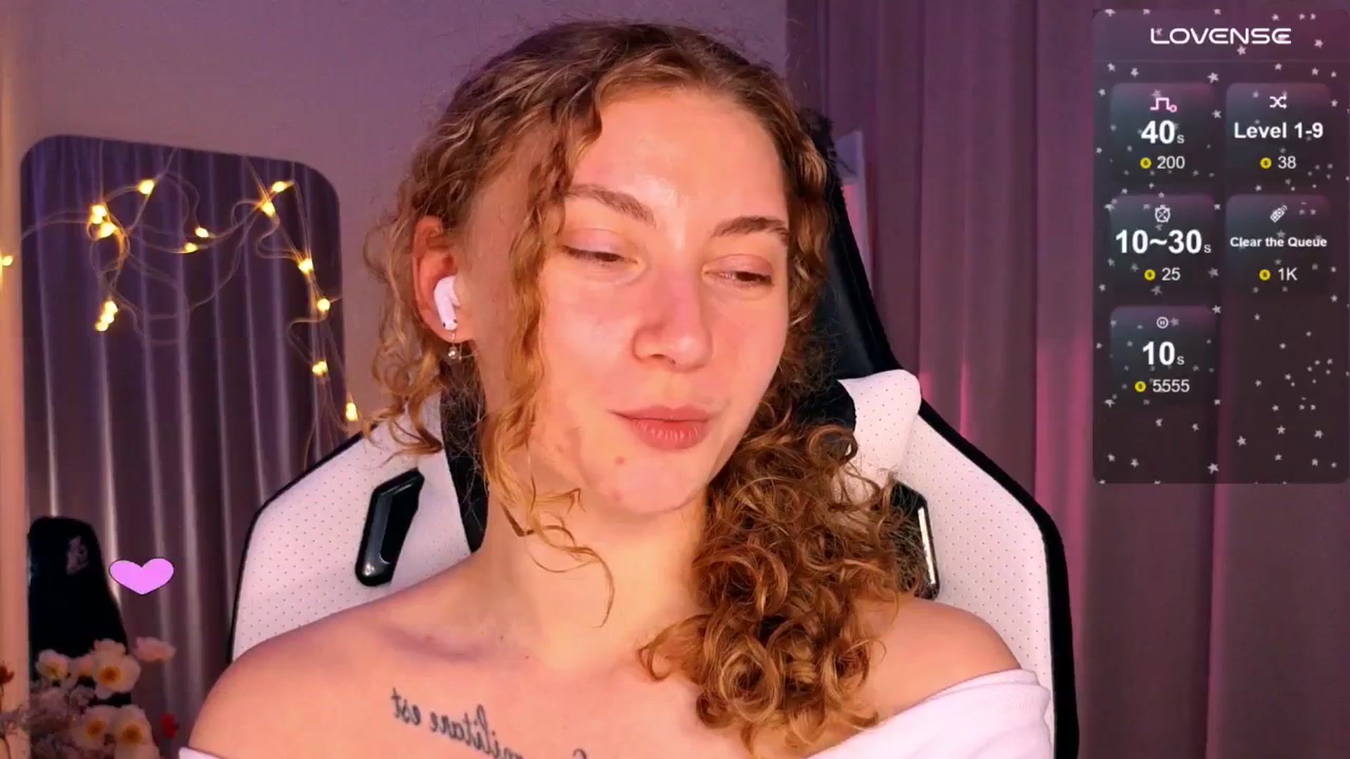 Gallery image thumbnail from Lady_Curls's myfreecams stream on, 05/27/2025, 01:19 image 8 of 20