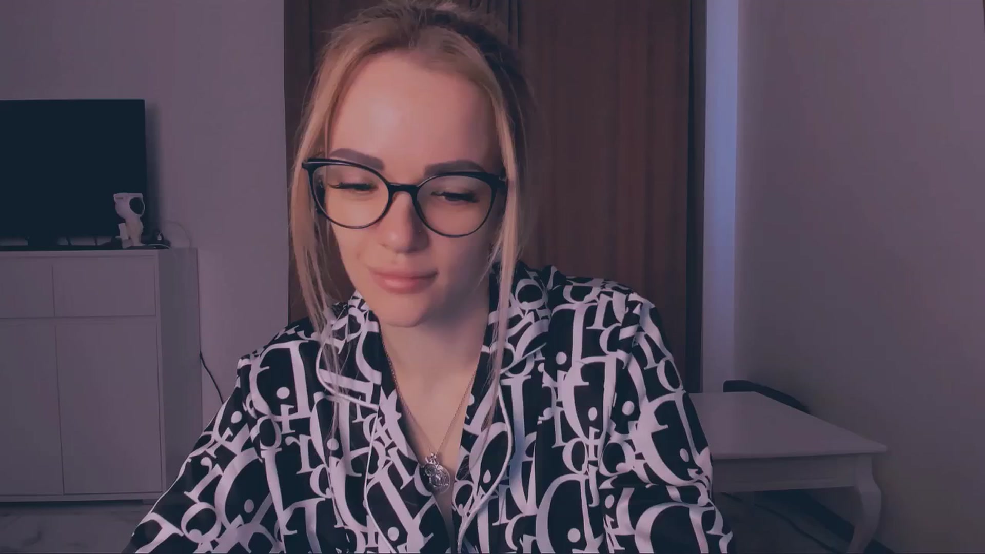 Gallery image thumbnail from Lady_Eva's myfreecams stream on, 04/20/2025, 14:36 image 20 of 20