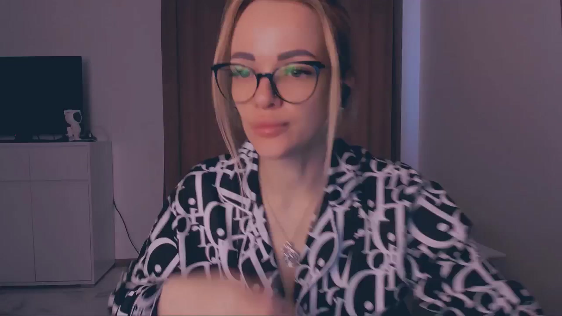 Gallery image thumbnail from Lady_Eva's myfreecams stream on, 04/20/2025, 14:36 image 11 of 20