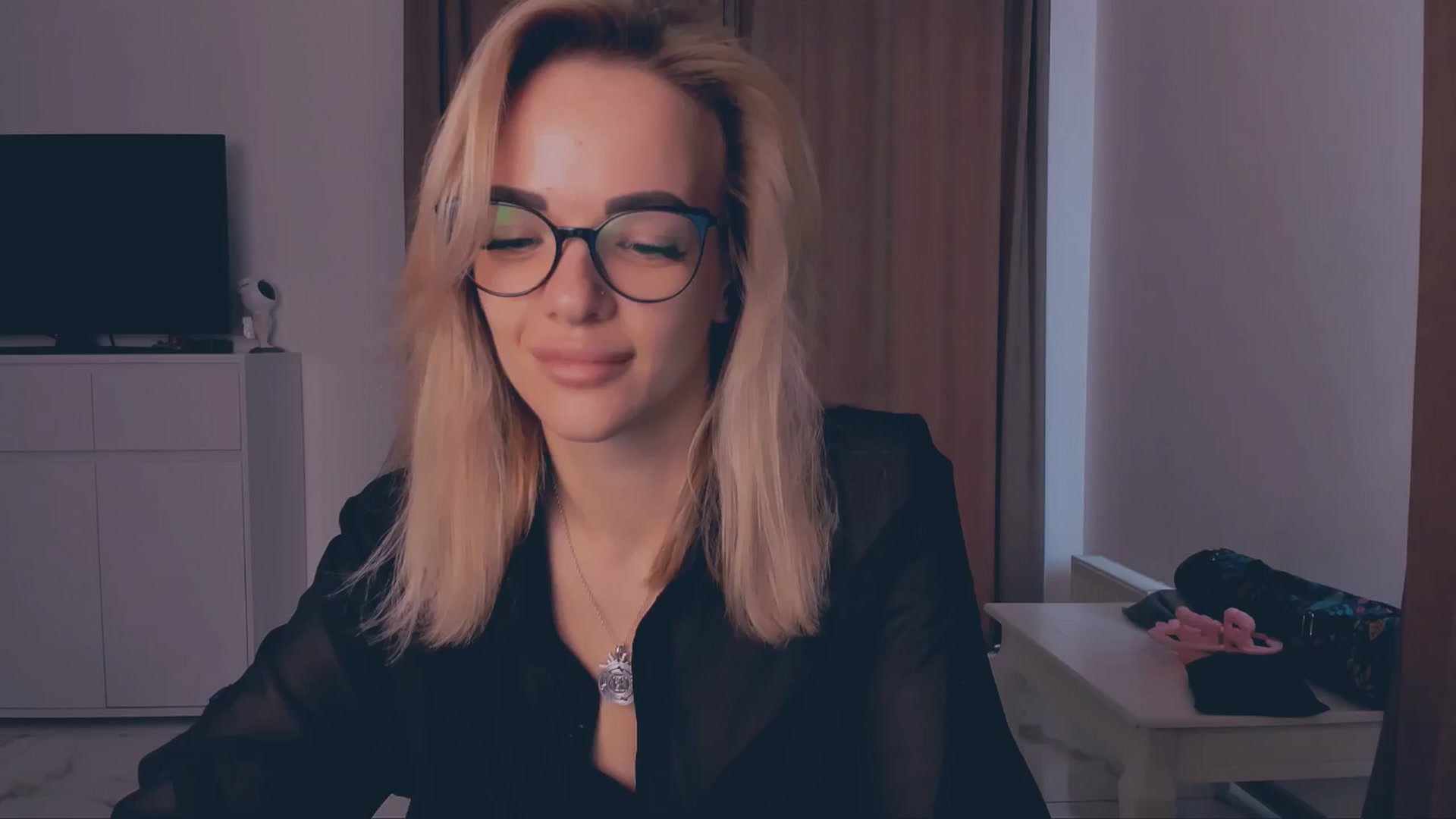 Gallery image thumbnail from Lady_Eva's myfreecams stream on, 05/27/2025, 15:03 image 1 of 20