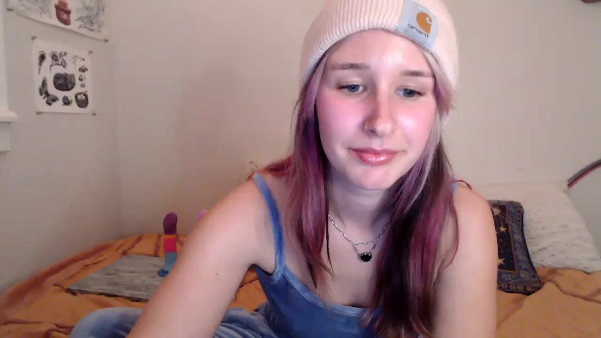 Gallery image thumbnail from Lady_Garnet22's myfreecams stream on, 12/19/2024, 23:18 image 1 of 20