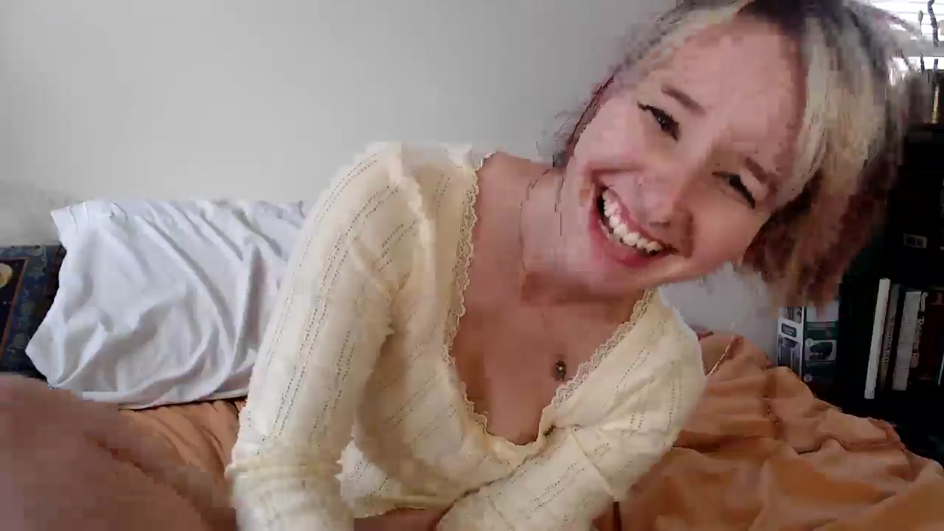 Gallery image thumbnail from Lady_Garnet22's myfreecams stream on, 01/16/2025, 17:27 image 20 of 20