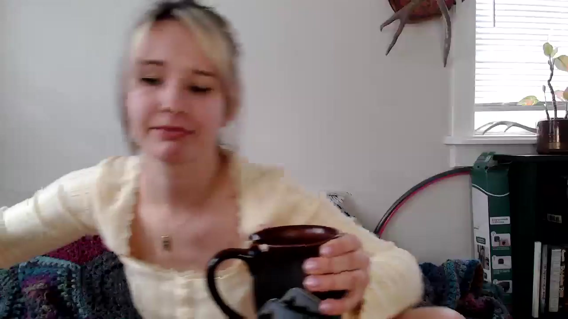 Gallery image thumbnail from Lady_Garnet22's myfreecams stream on, 01/16/2025, 19:08 image 3 of 20