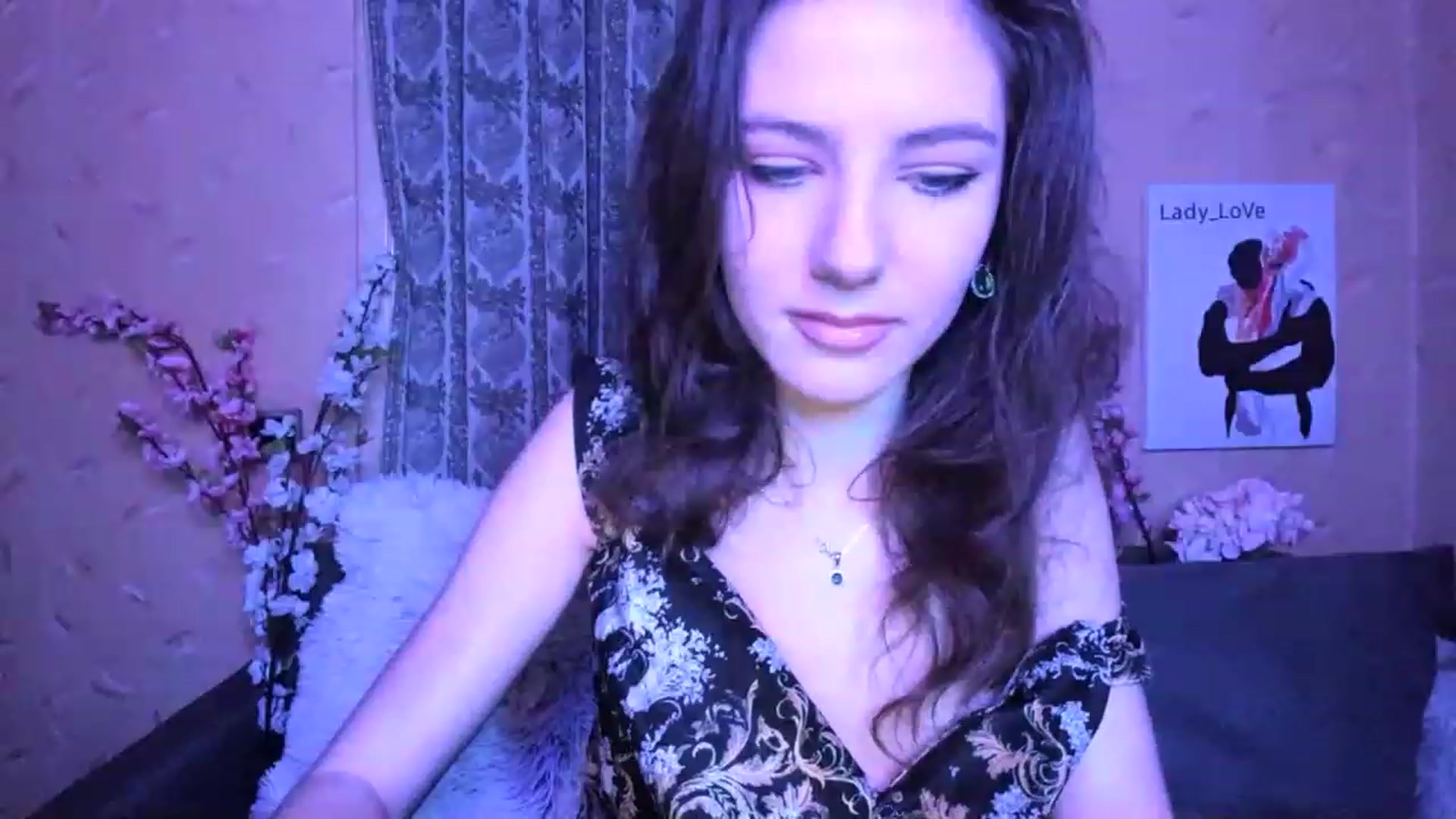Gallery image thumbnail from Lady_LoVe7's myfreecams stream on, 12/09/2022, 03:15 image 19 of 20