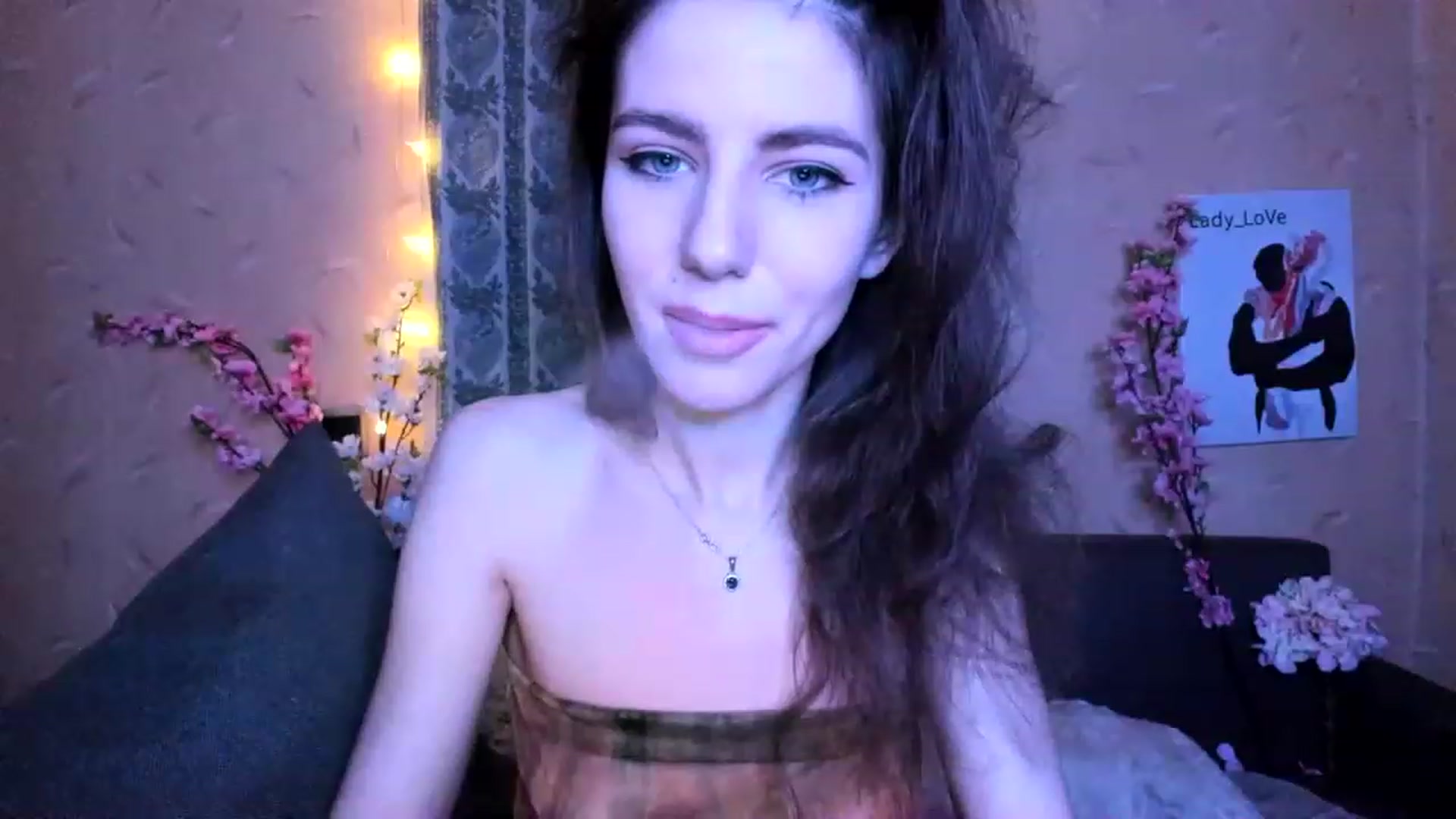 Gallery image thumbnail from Lady_LoVe7's myfreecams stream on, 12/15/2022, 16:01 image 5 of 20