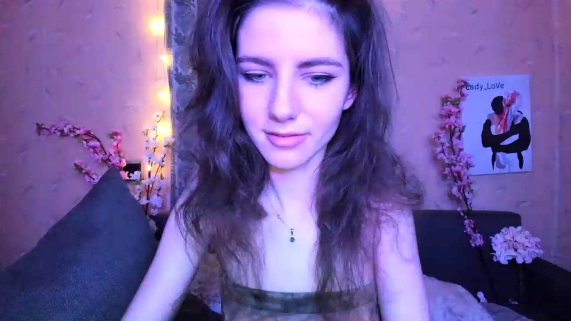 Gallery image thumbnail from Lady_LoVe7's myfreecams stream on, 12/15/2022, 16:01 image 7 of 20