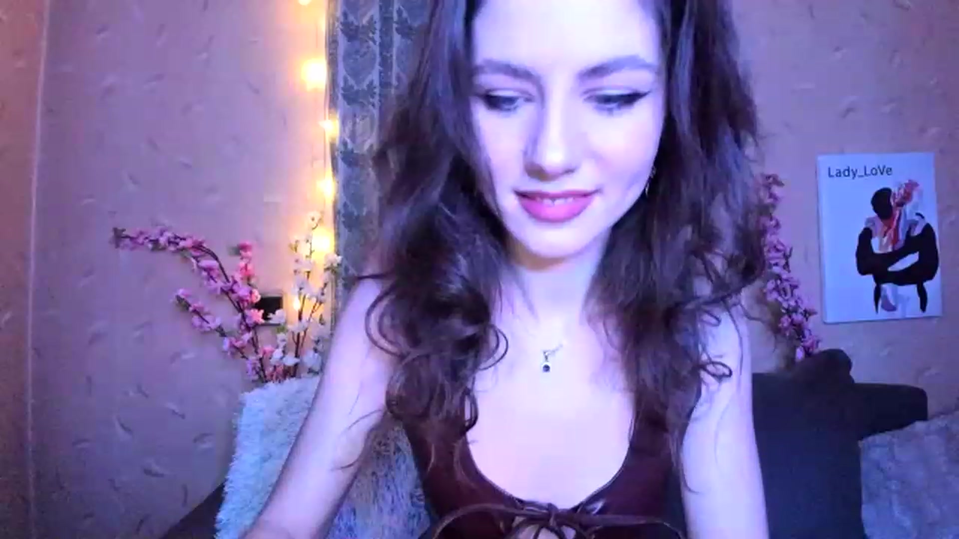 Gallery image thumbnail from Lady_LoVe7's myfreecams stream on, 12/16/2022, 15:33 image 3 of 20