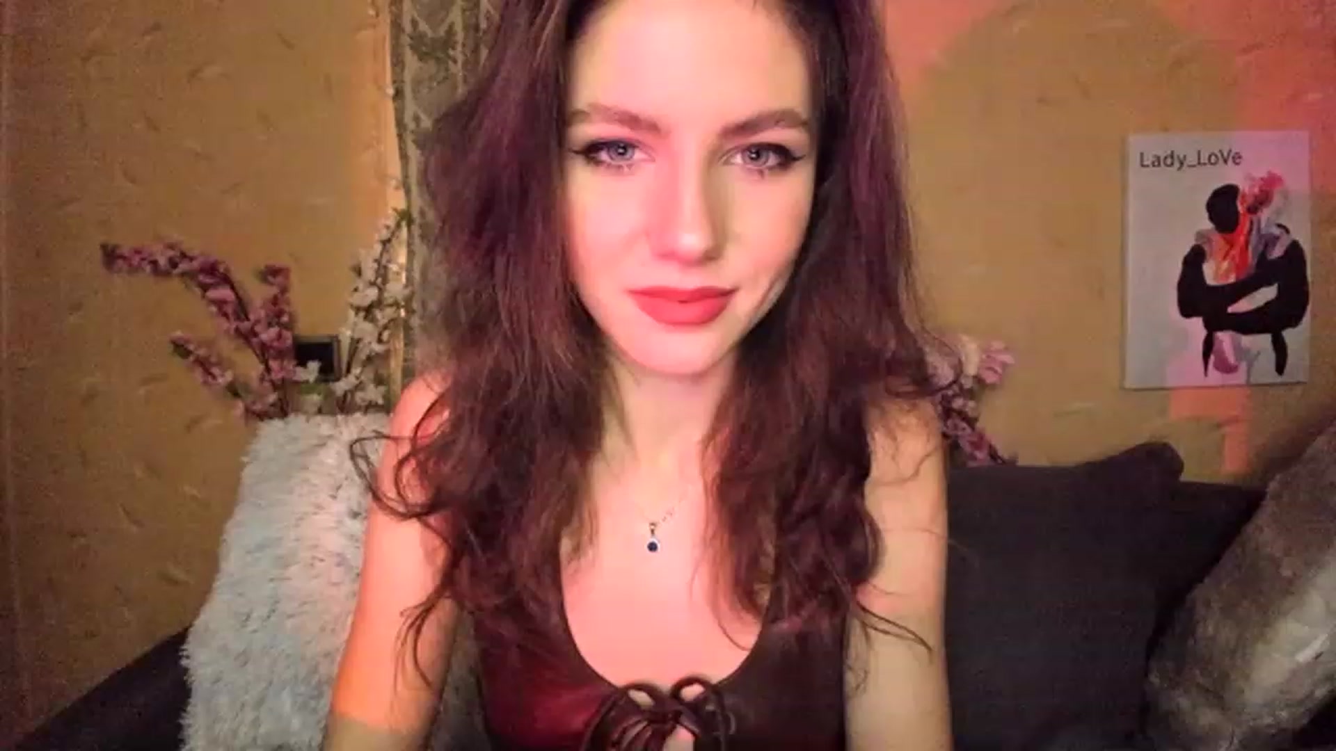 Gallery image thumbnail from Lady_LoVe7's myfreecams stream on, 12/16/2022, 18:47 image 1 of 20