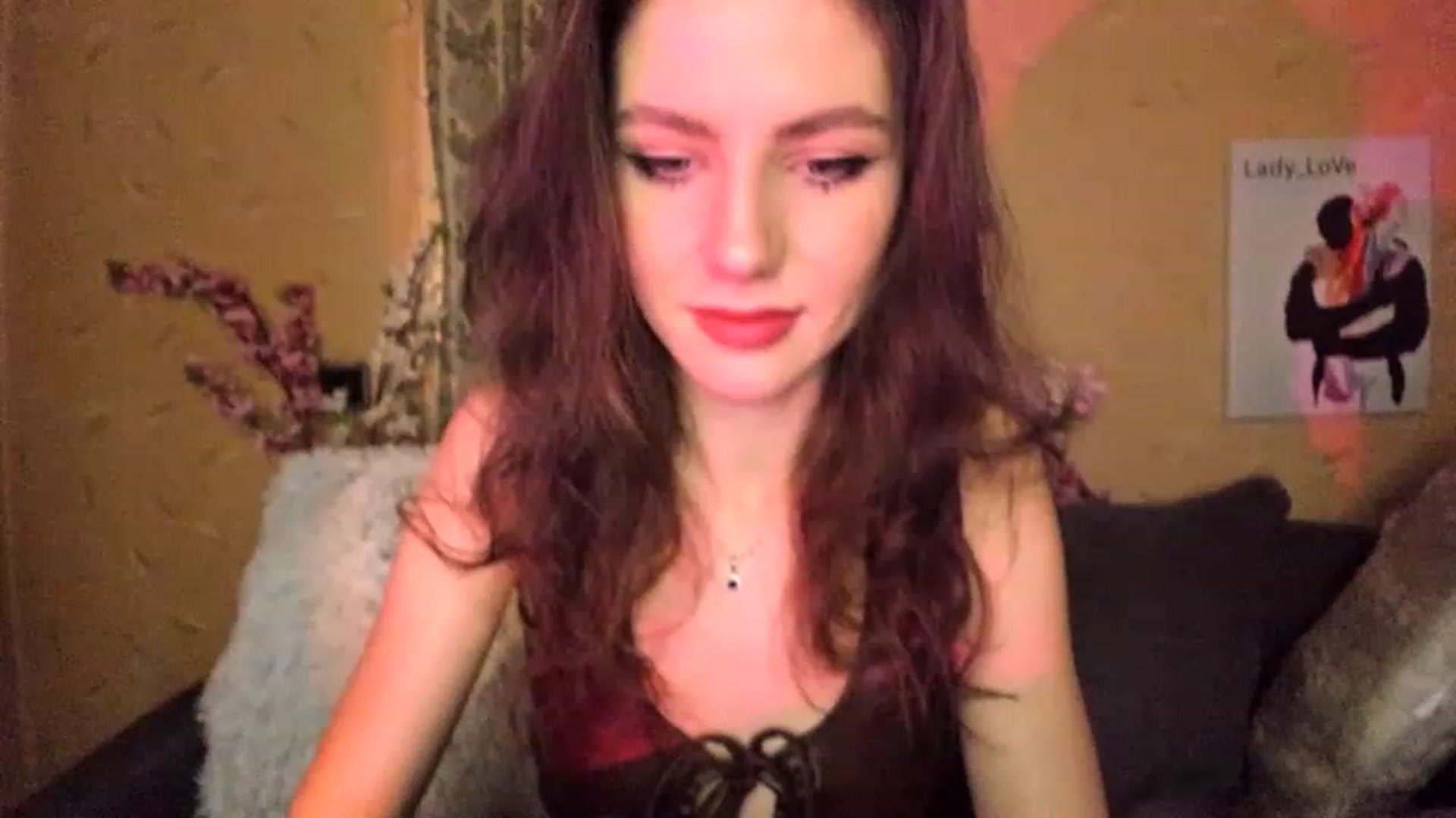 Gallery image thumbnail from Lady_LoVe7's myfreecams stream on, 12/16/2022, 18:47 image 2 of 20