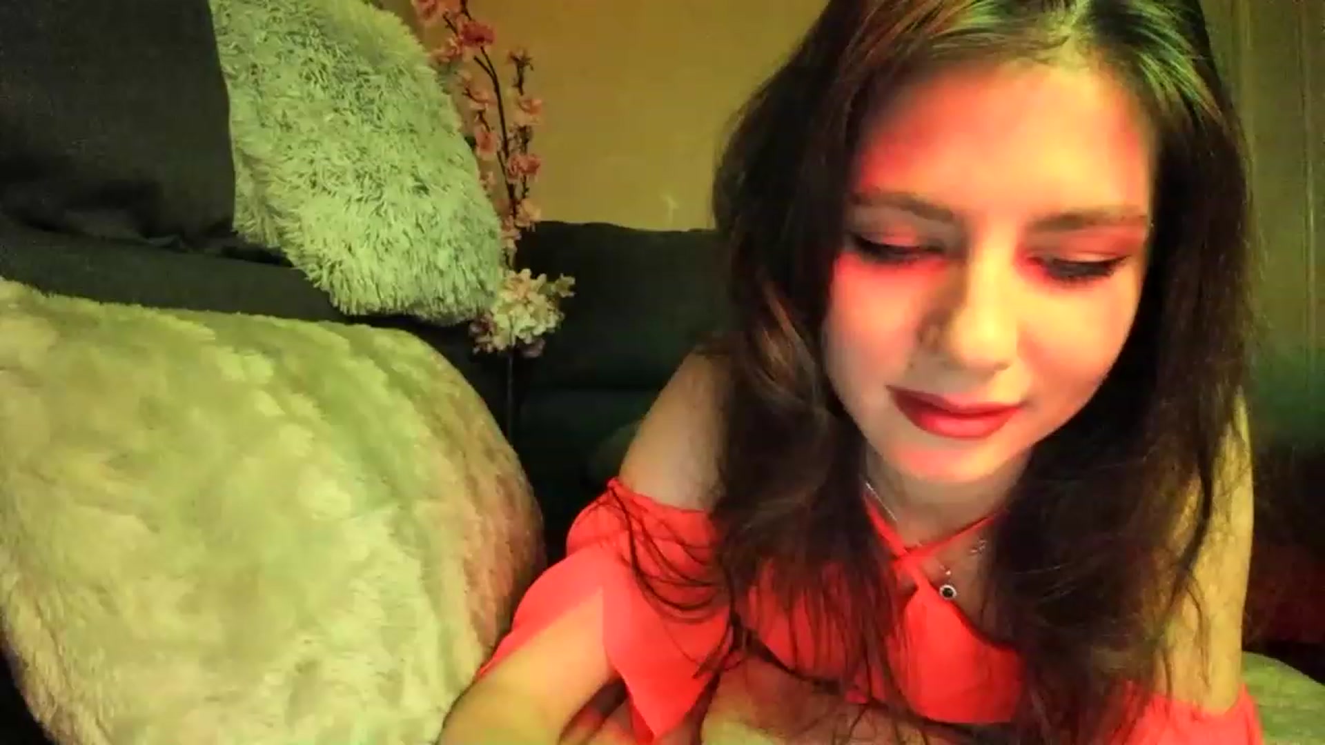 Gallery image thumbnail from Lady_LoVe7's myfreecams stream on, 12/18/2022, 03:26 image 4 of 20