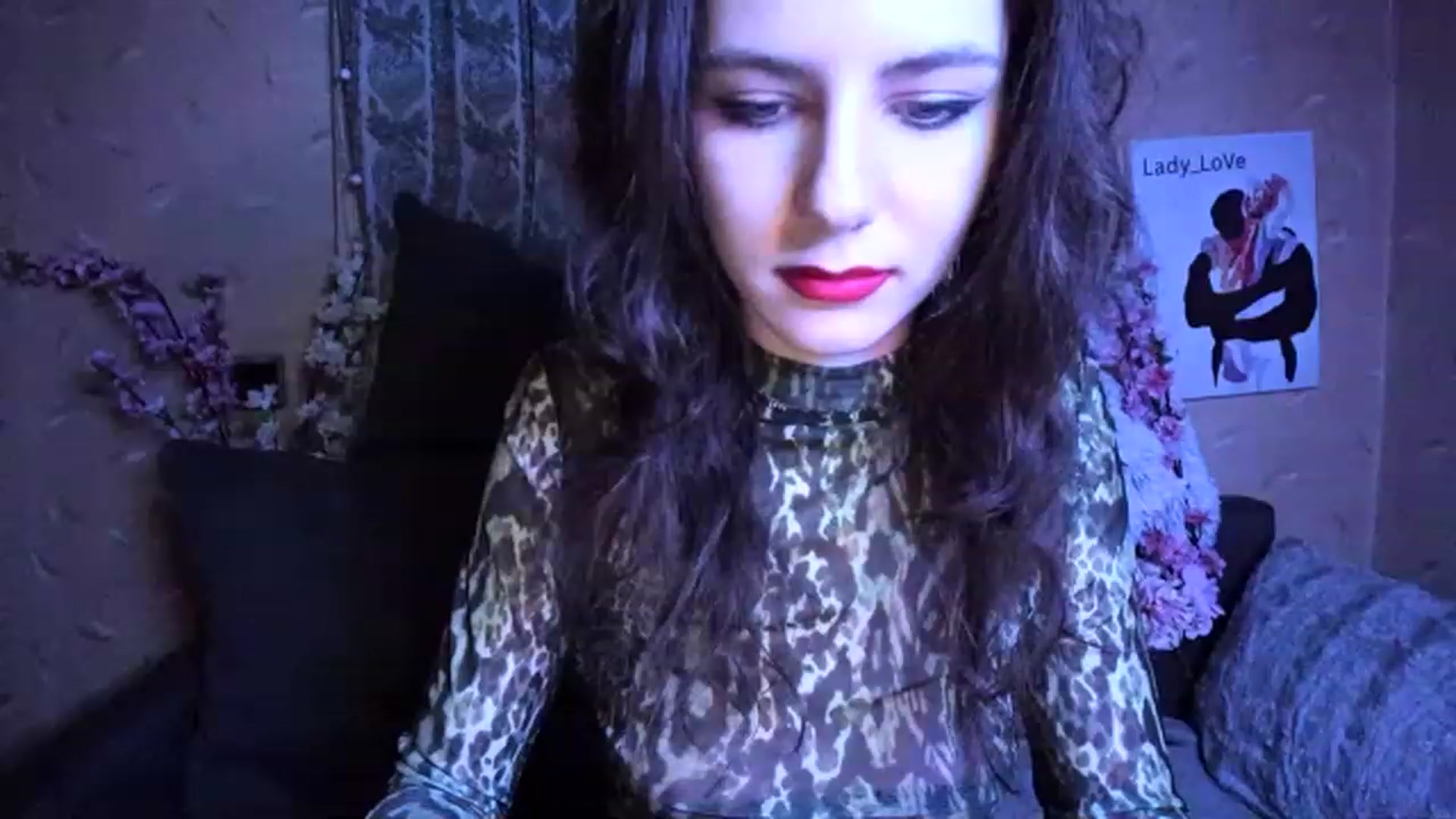 Gallery image thumbnail from Lady_LoVe7's myfreecams stream on, 12/19/2022, 21:53 image 9 of 20