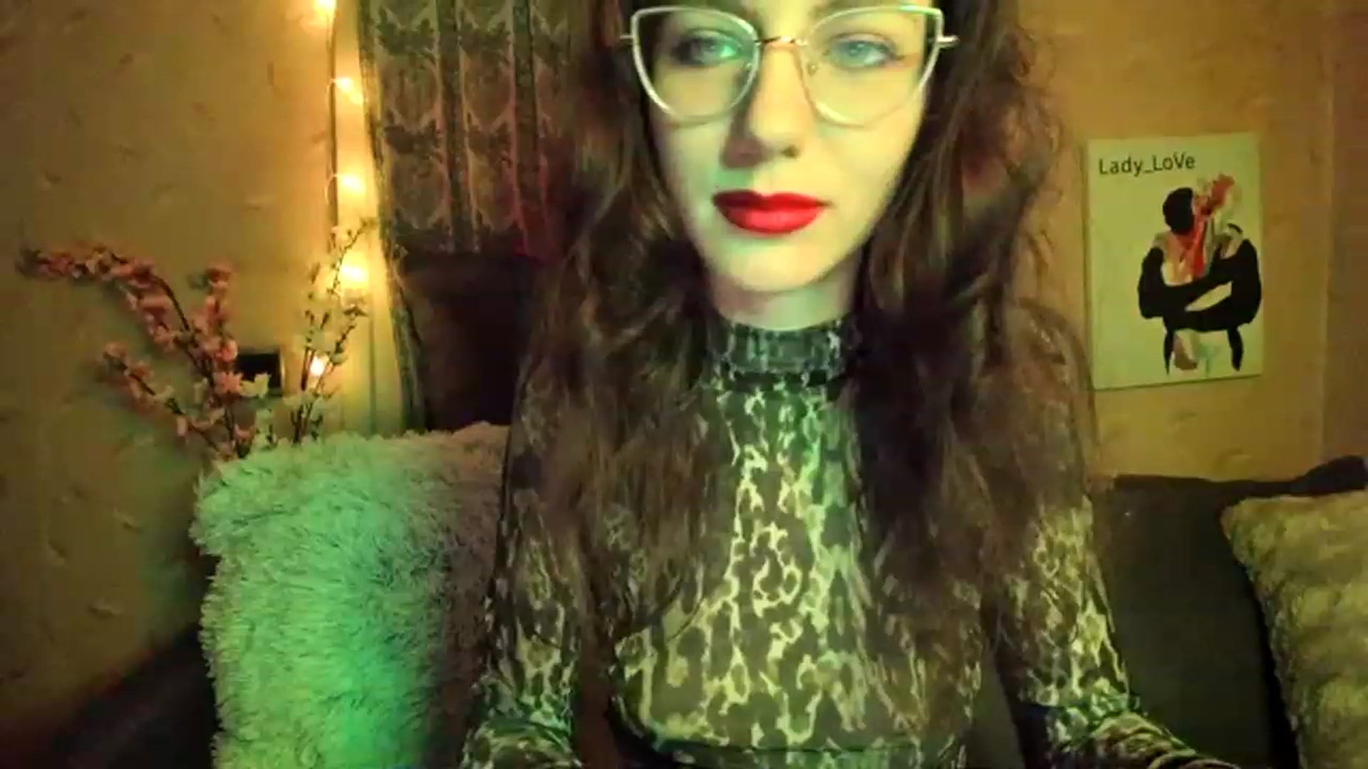 Gallery image thumbnail from Lady_LoVe7's myfreecams stream on, 12/21/2022, 03:46 image 3 of 20