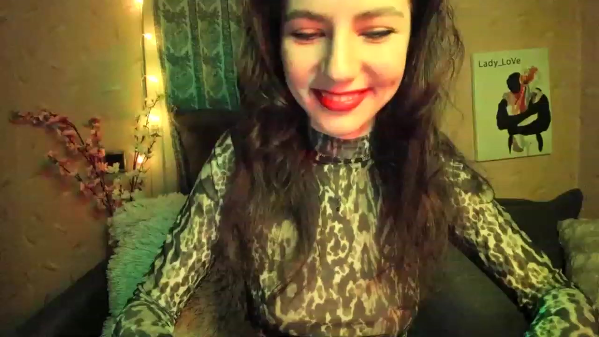 Gallery image thumbnail from Lady_LoVe7's myfreecams stream on, 12/21/2022, 03:46 image 16 of 20