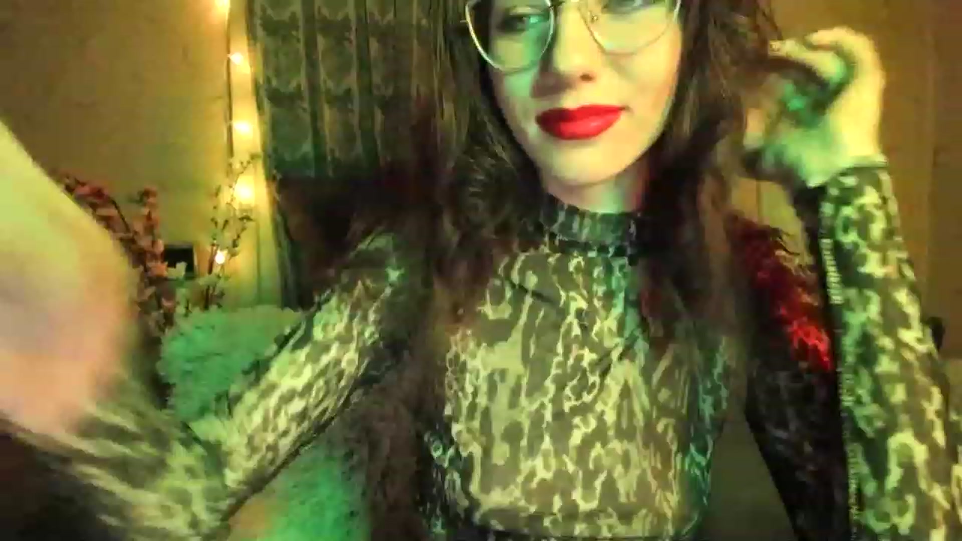Gallery image thumbnail from Lady_LoVe7's myfreecams stream on, 12/21/2022, 03:46 image 11 of 20
