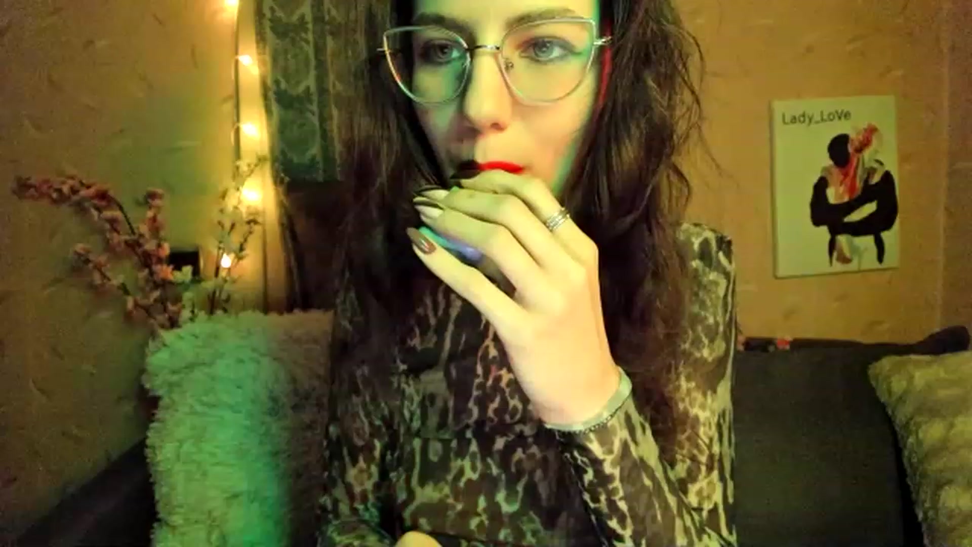 Gallery image thumbnail from Lady_LoVe7's myfreecams stream on, 12/21/2022, 03:46 image 8 of 20