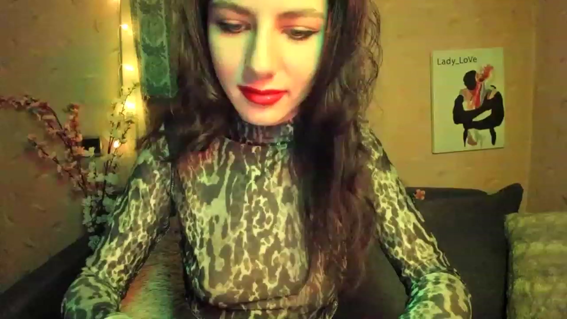Gallery image thumbnail from Lady_LoVe7's myfreecams stream on, 12/21/2022, 03:46 image 19 of 20