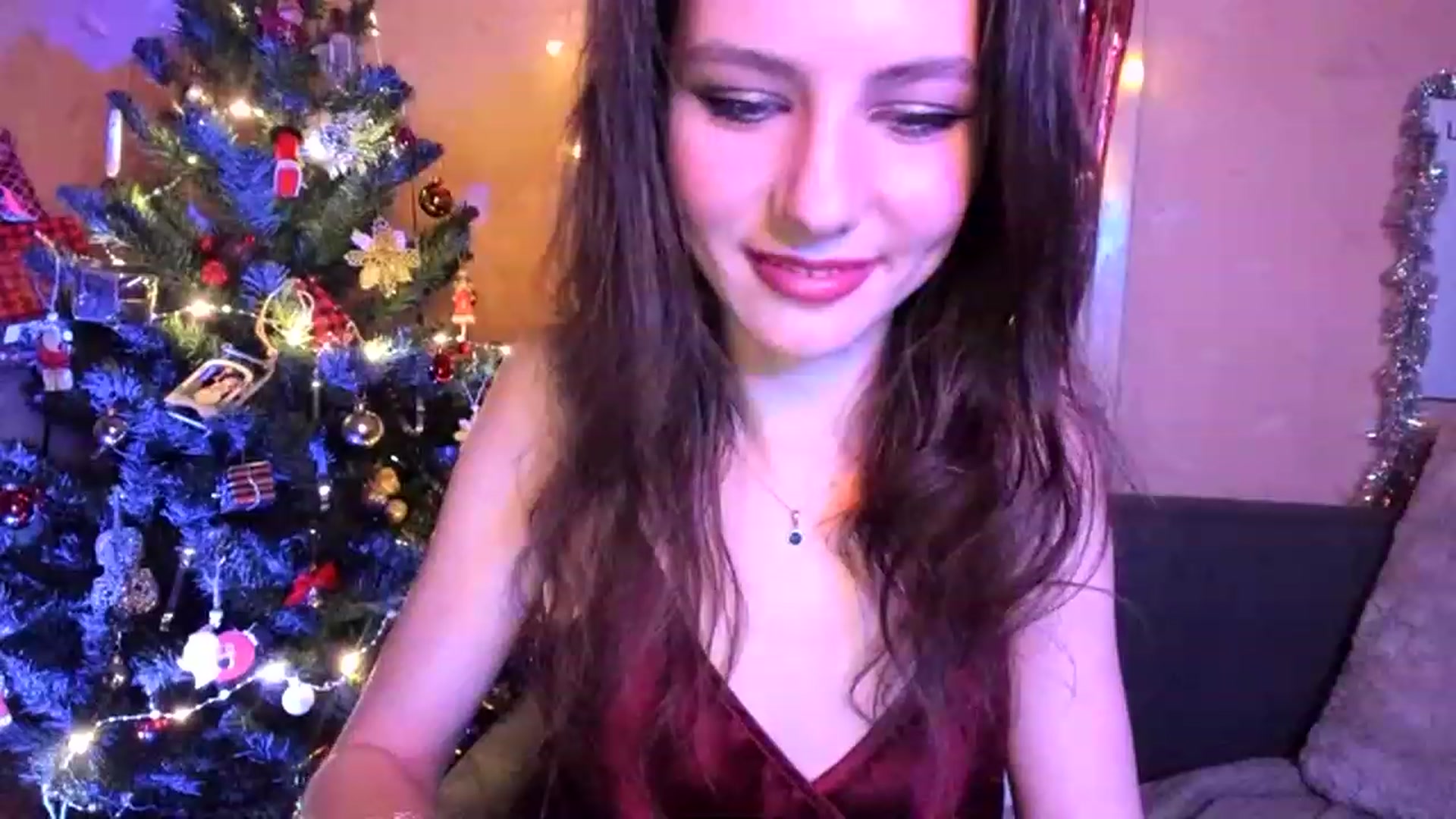 Gallery image thumbnail from Lady_LoVe7's myfreecams stream on, 12/25/2022, 06:21 image 8 of 20