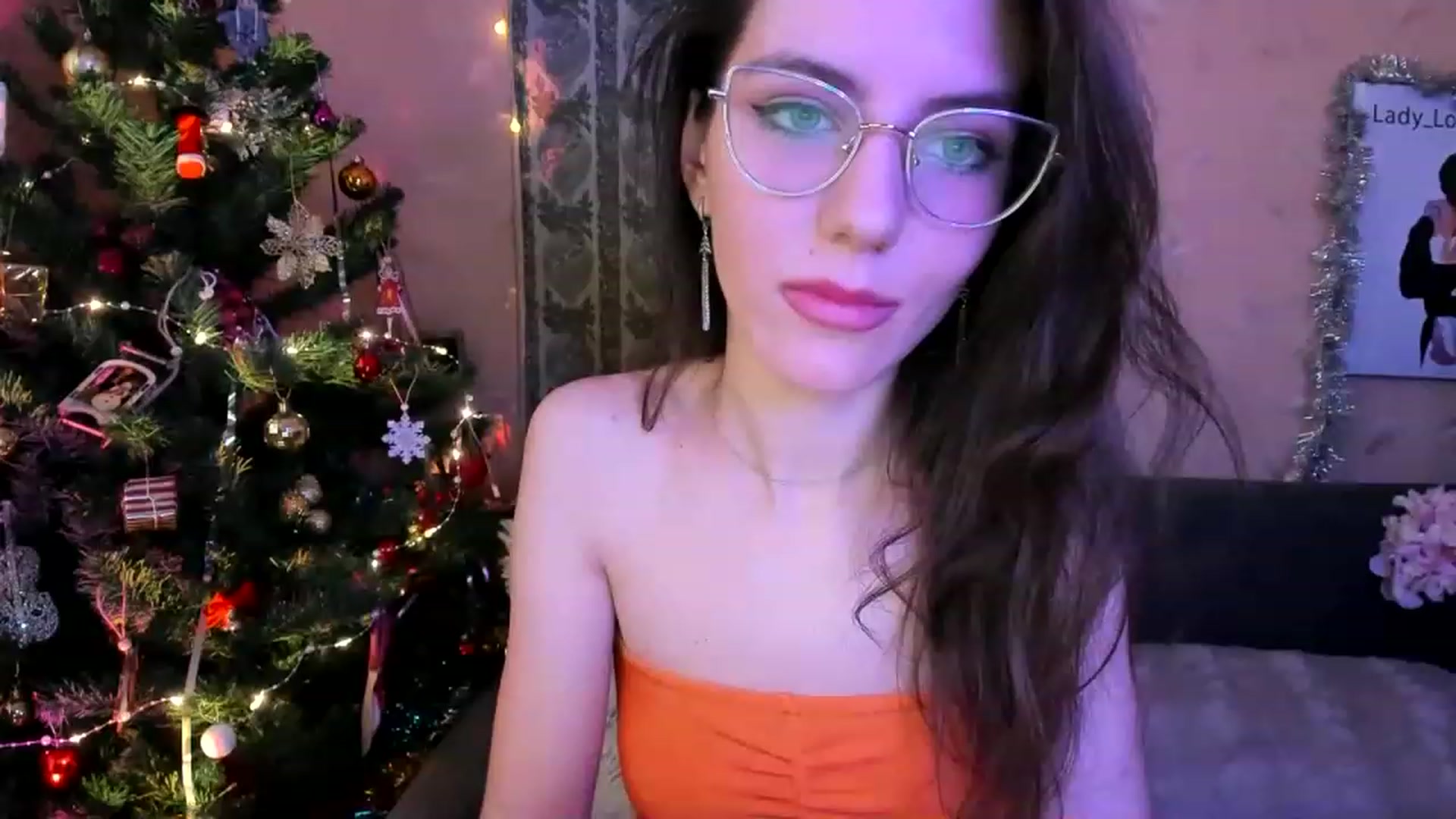 Gallery image thumbnail from Lady_LoVe7's myfreecams stream on, 12/31/2022, 08:22 image 3 of 20