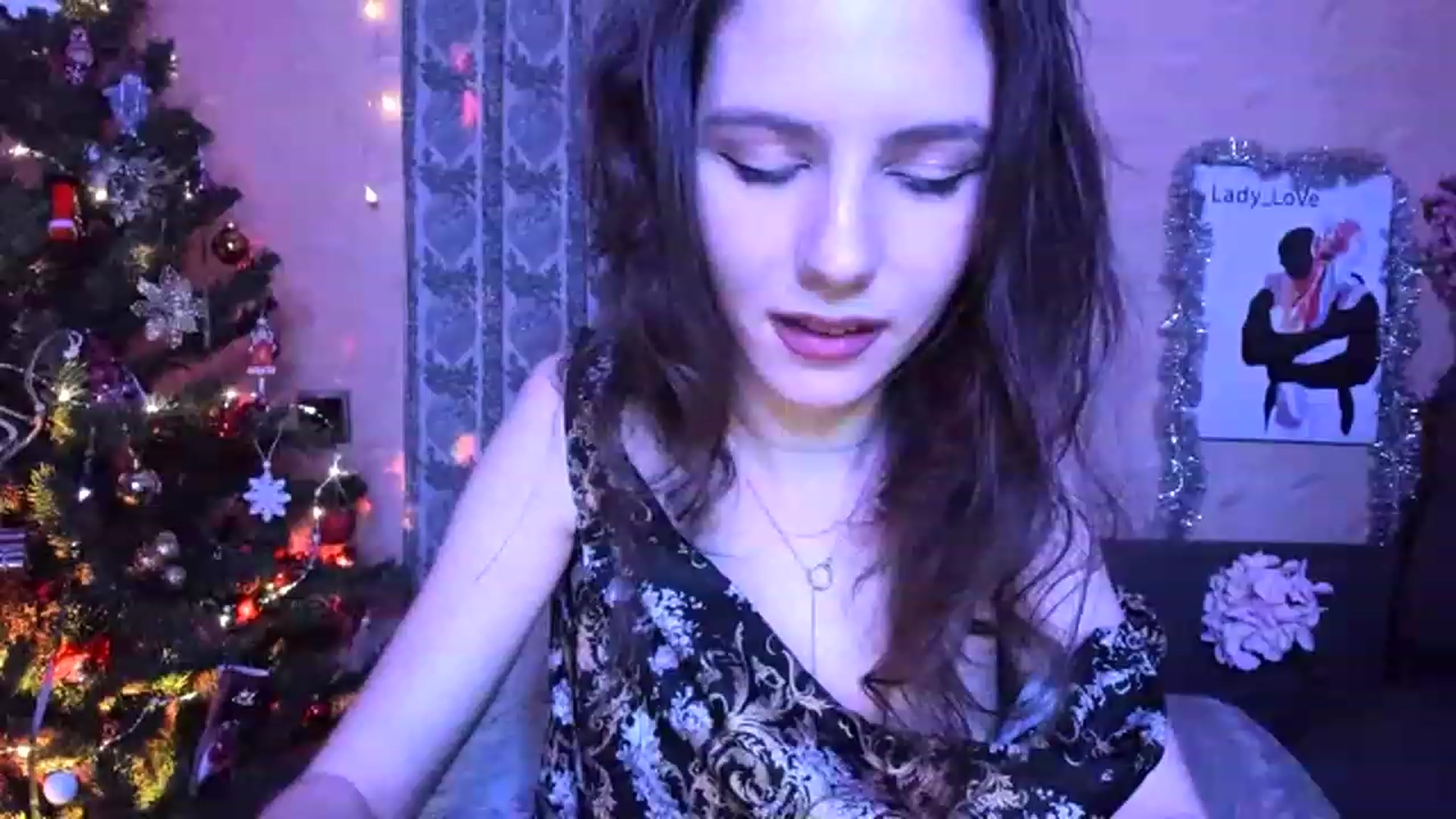 Gallery image thumbnail from Lady_LoVe7's myfreecams stream on, 01/09/2023, 06:53 image 8 of 20