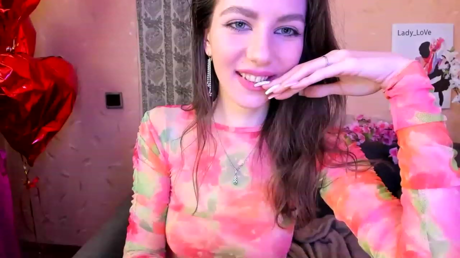 Gallery image thumbnail from Lady_LoVe7's myfreecams stream on, 05/13/2023, 08:32 image 17 of 20