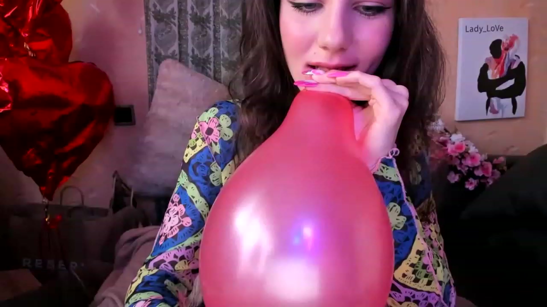 Gallery image thumbnail from Lady_LoVe7's myfreecams stream on, 06/14/2023, 04:51 image 6 of 20