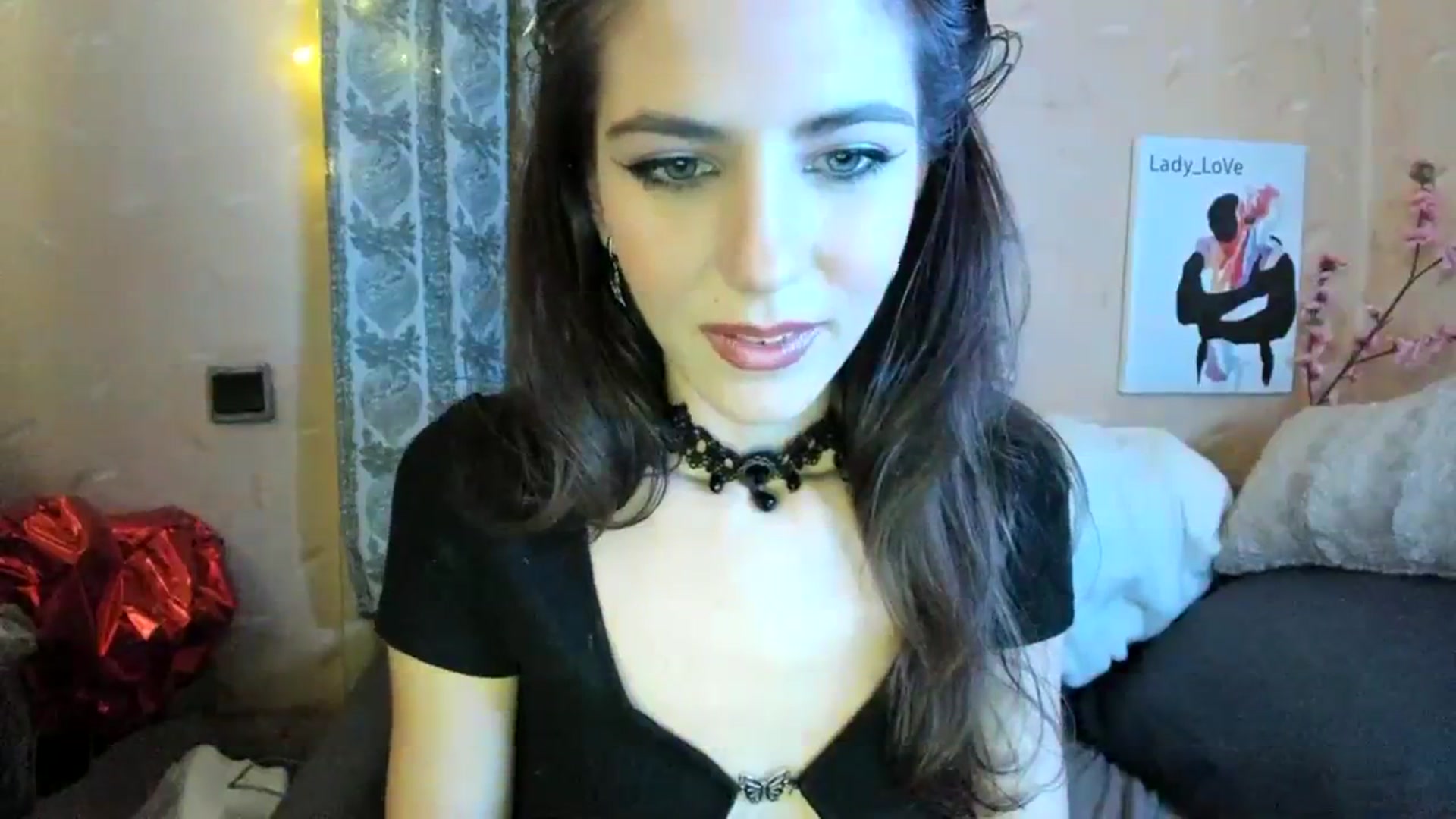 Gallery image thumbnail from Lady_LoVe7's myfreecams stream on, 10/06/2023, 05:41 image 11 of 20