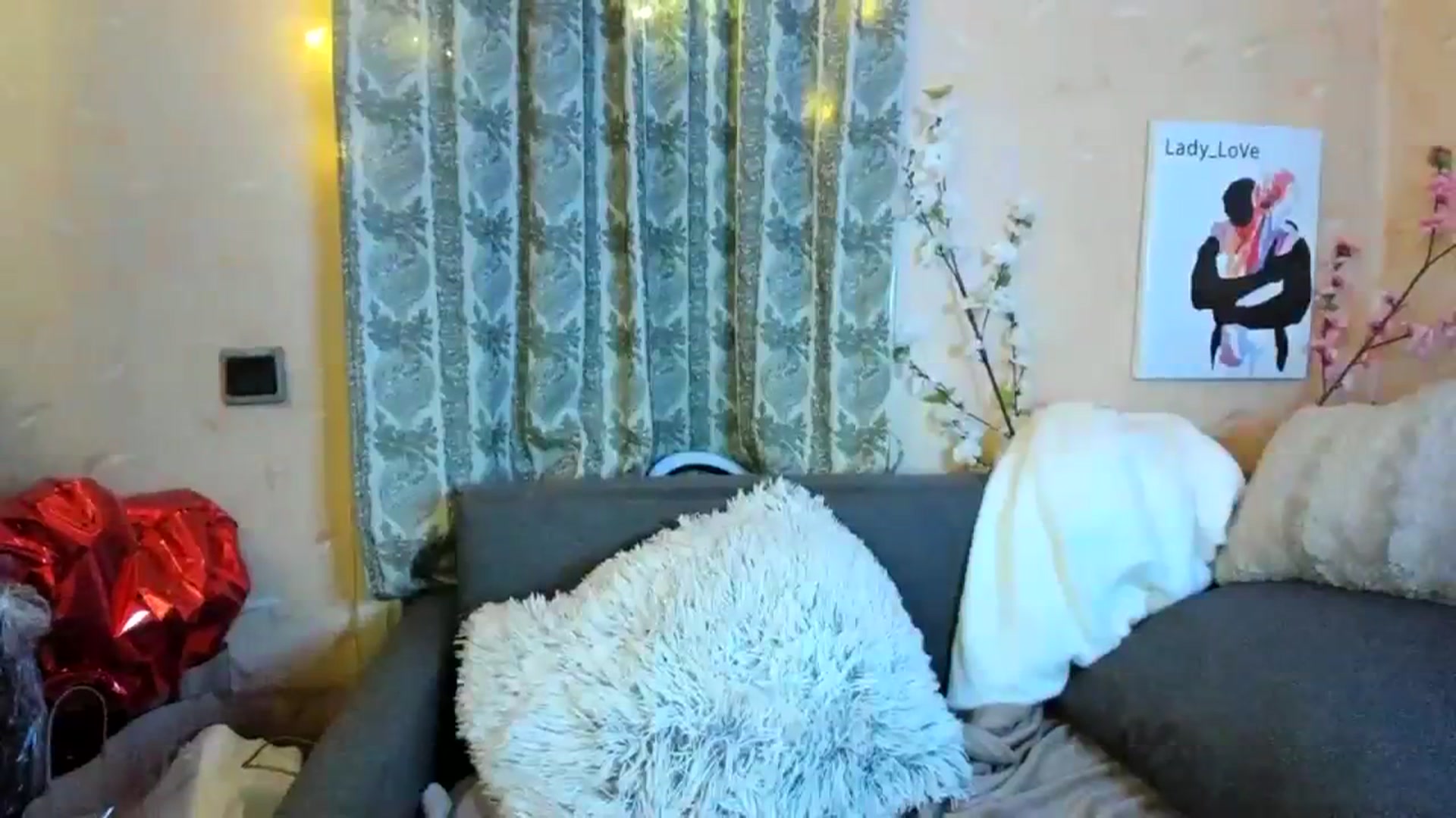 Gallery image thumbnail from Lady_LoVe7's myfreecams stream on, 10/06/2023, 05:41 image 16 of 20