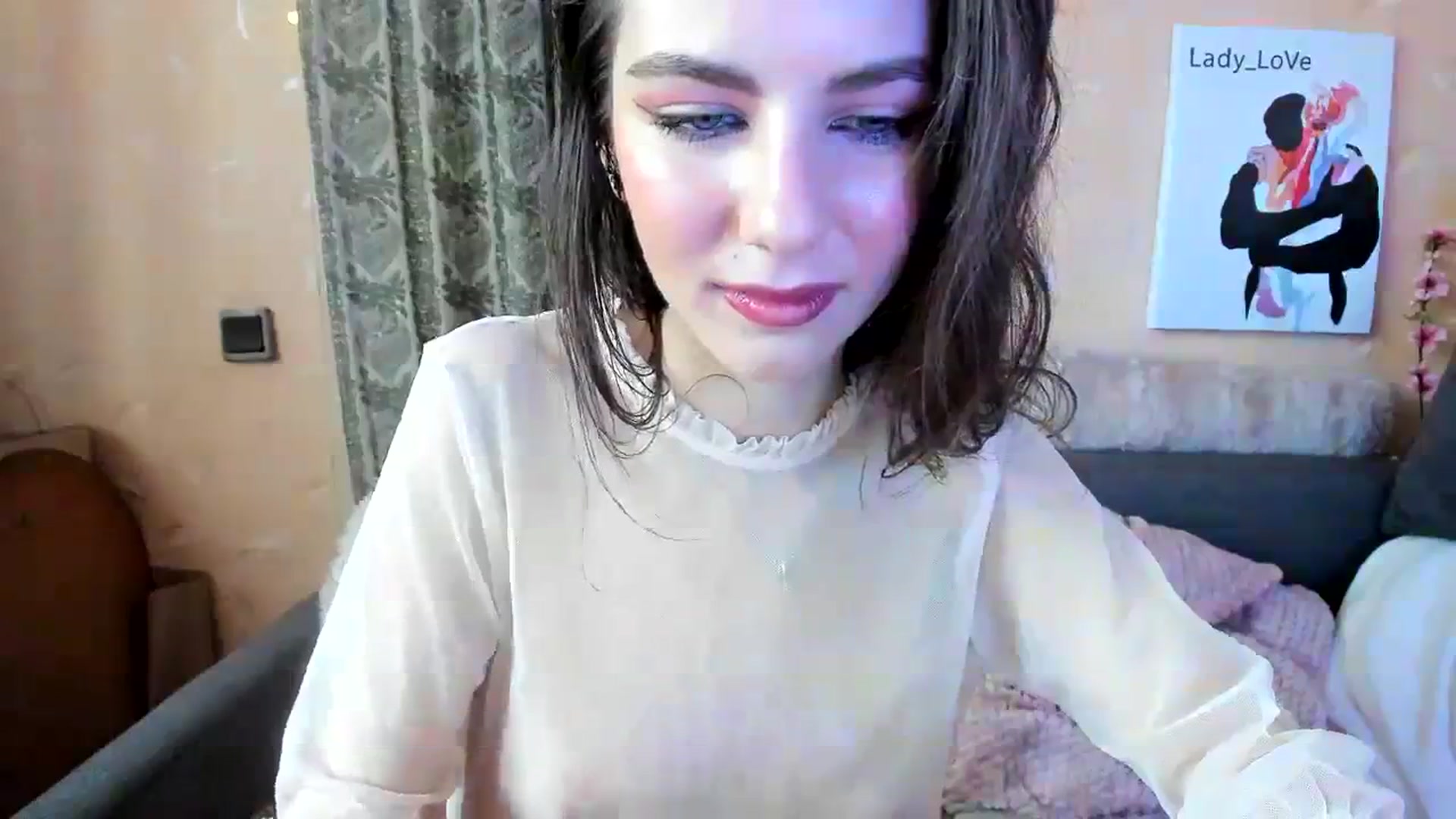 Gallery image thumbnail from Lady_LoVe7's myfreecams stream on, 12/03/2023, 08:10 image 17 of 20