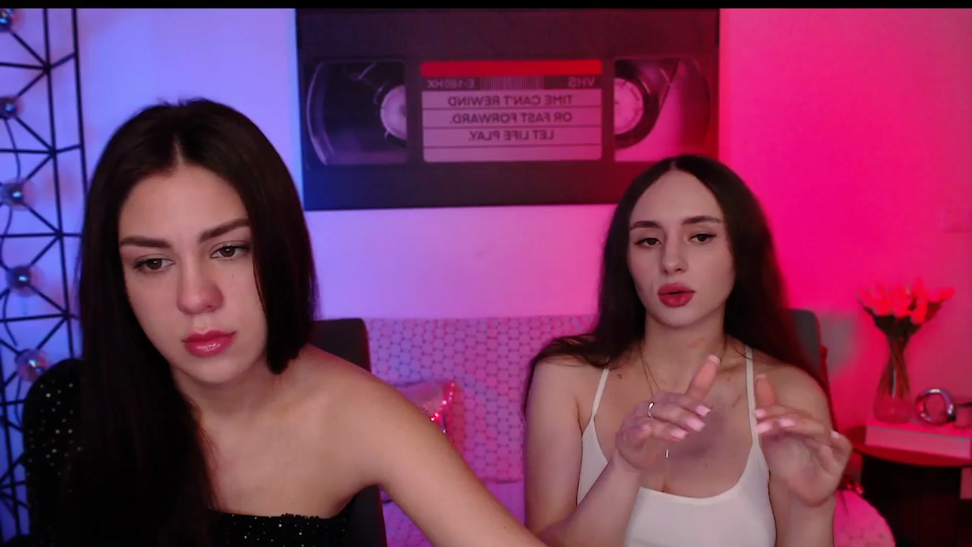 Gallery image thumbnail from Lady_Luck0's myfreecams stream on, 03/25/2026, 24:52 image 8 of 20