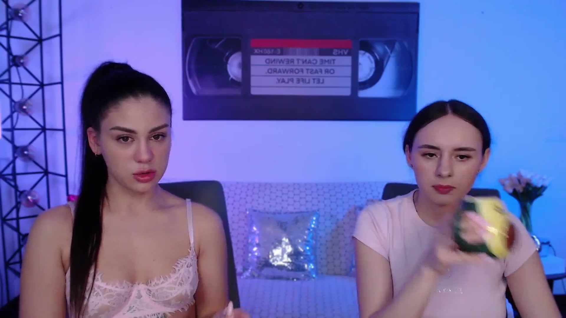 Gallery image thumbnail from Lady_Luck0's myfreecams stream on, 04/01/2026, 21:15 image 6 of 20