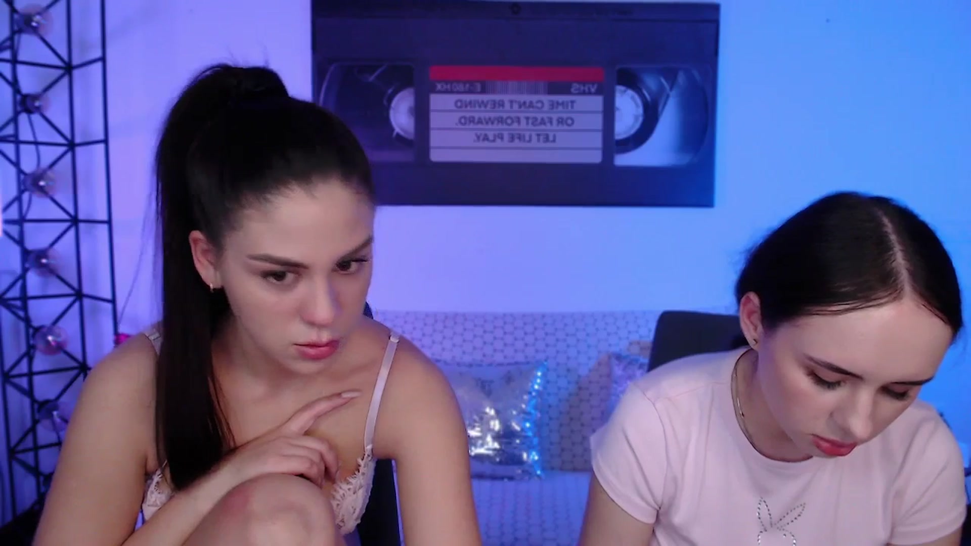 Gallery image thumbnail from Lady_Luck0's myfreecams stream on, 04/01/2026, 21:15 image 15 of 20