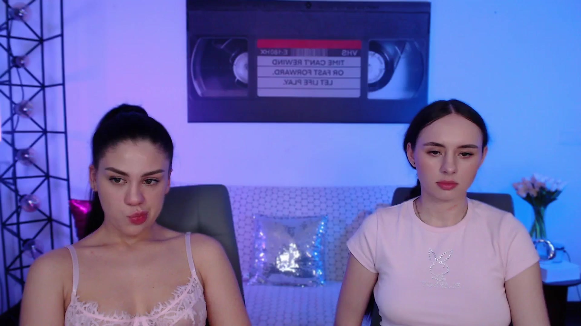 Gallery image thumbnail from Lady_Luck0's myfreecams stream on, 04/01/2026, 21:15 image 12 of 20