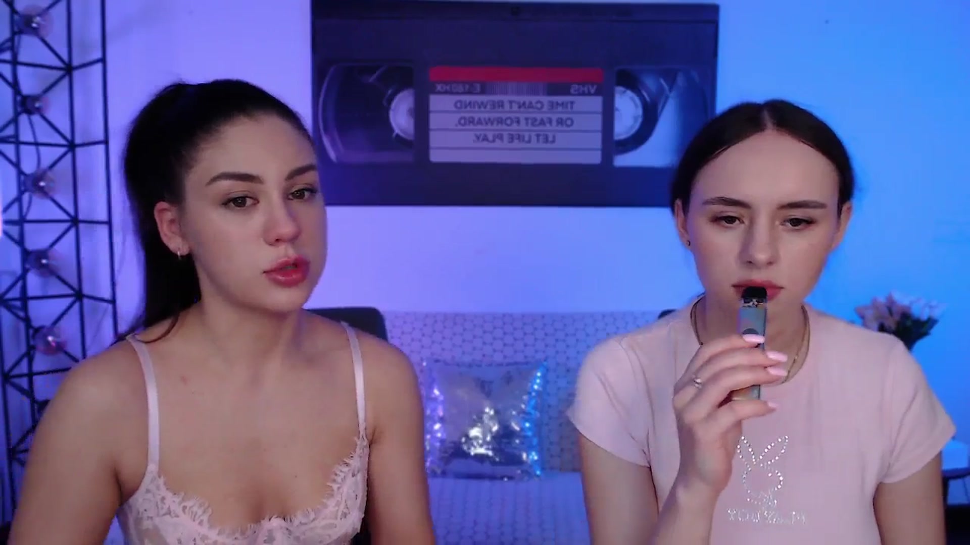Gallery image thumbnail from Lady_Luck0's myfreecams stream on, 04/01/2026, 21:15 image 4 of 20