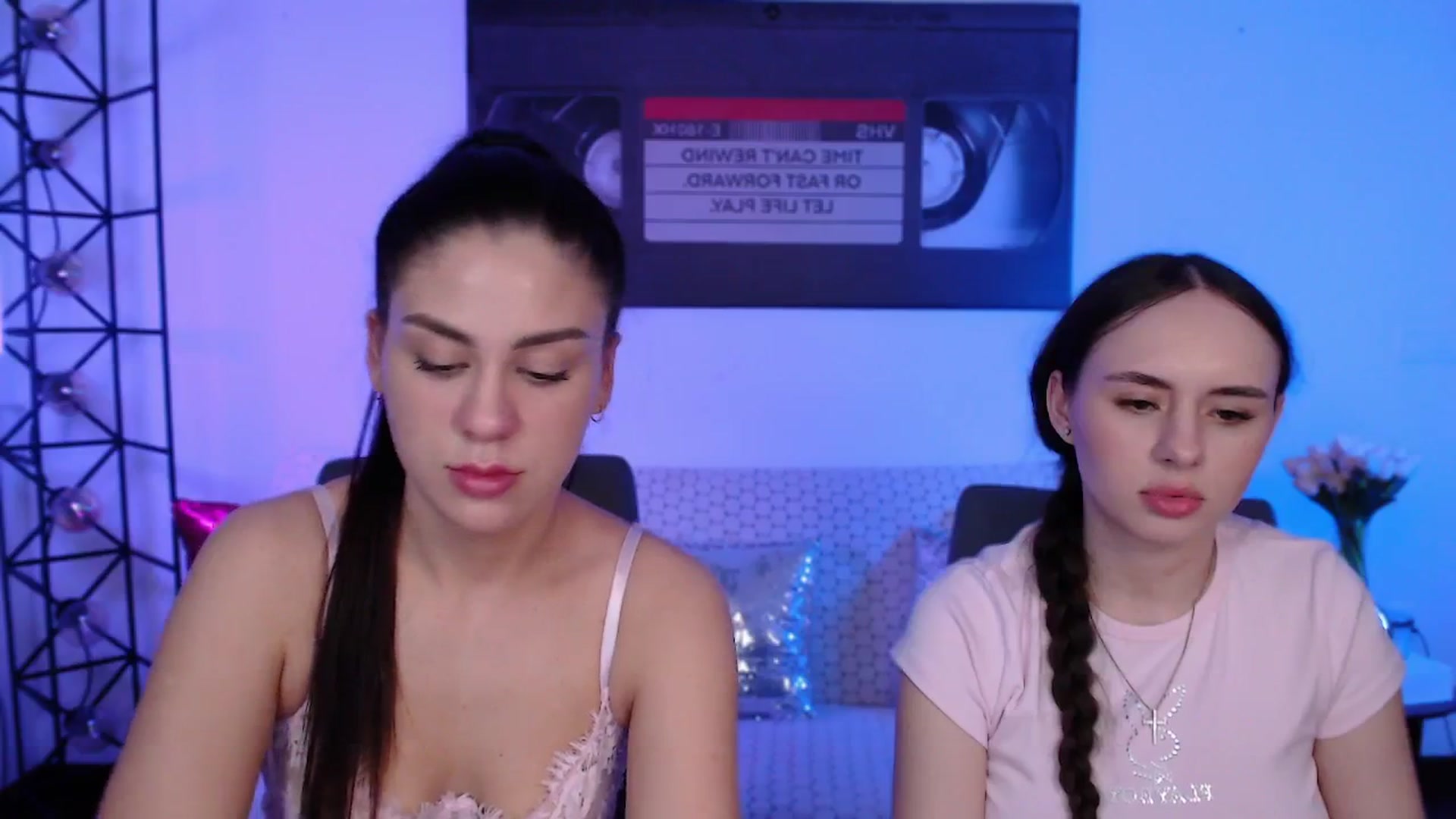 Gallery image thumbnail from Lady_Luck0's myfreecams stream on, 04/01/2026, 22:42 image 16 of 20