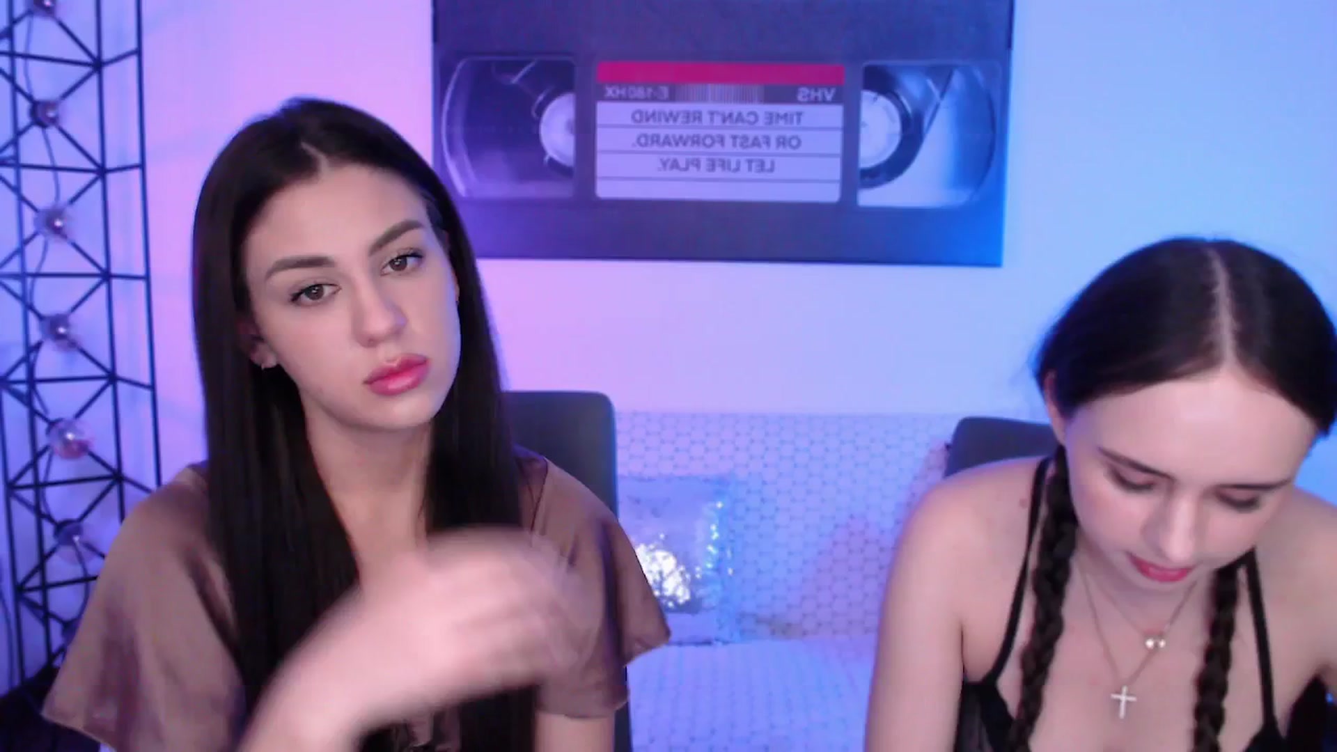 Gallery image thumbnail from Lady_Luck0's myfreecams stream on, 04/05/2026, 23:13 image 7 of 20