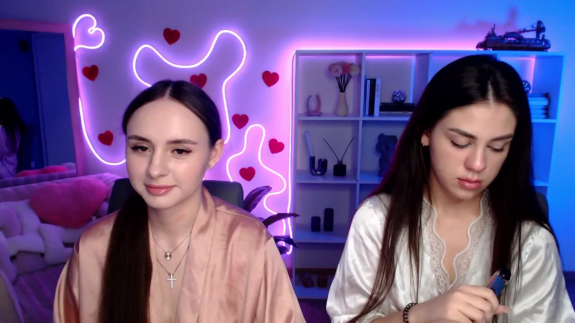 Gallery image thumbnail from Lady_Luck0's myfreecams stream on, 04/10/2026, 21:24 image 1 of 20