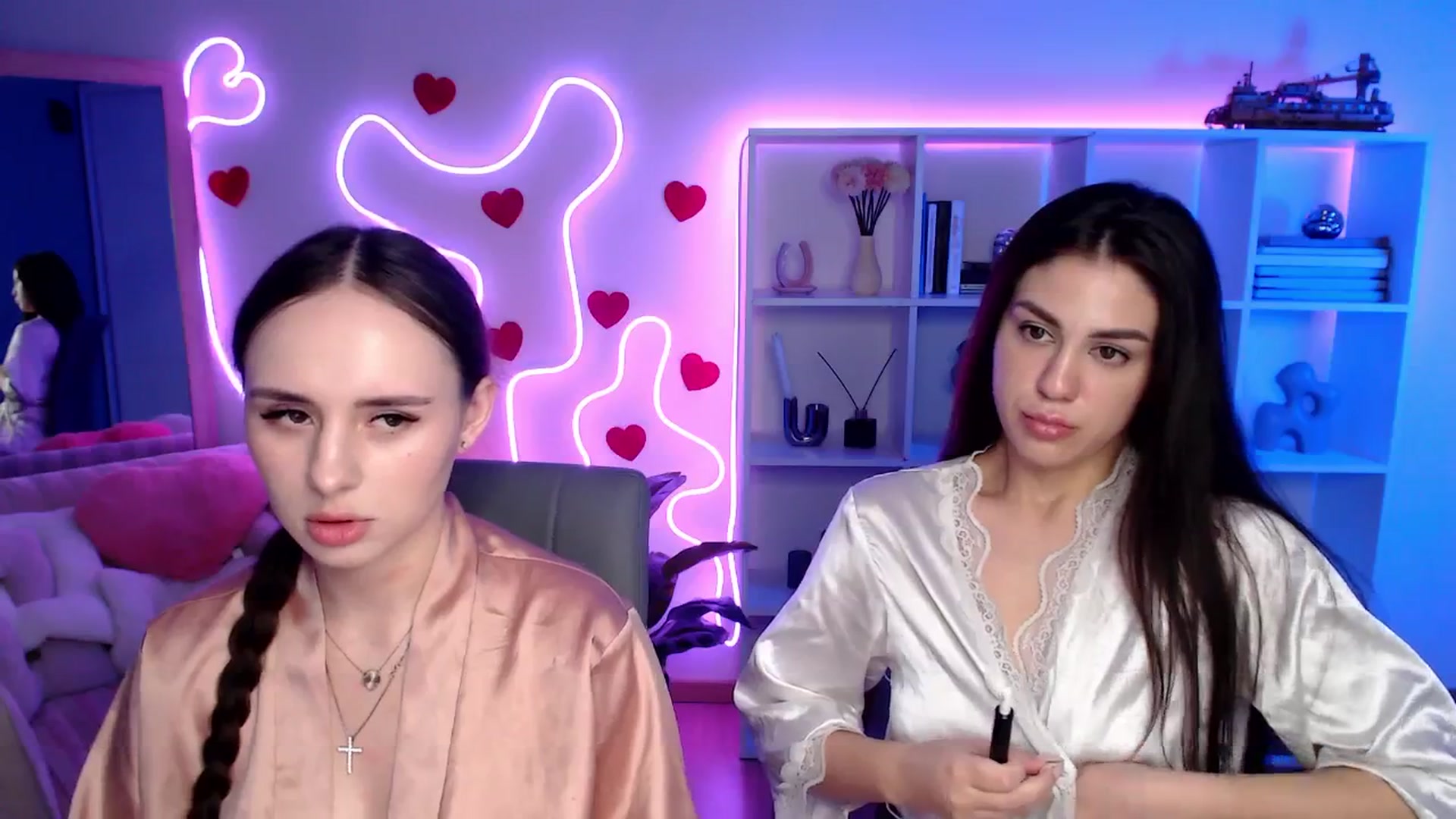 Gallery image thumbnail from Lady_Luck0's myfreecams stream on, 04/10/2026, 21:24 image 19 of 20