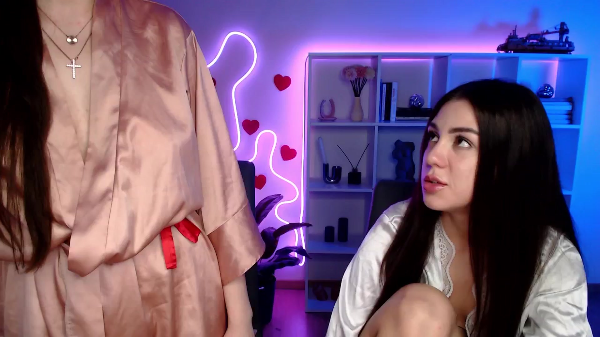 Gallery image thumbnail from Lady_Luck0's myfreecams stream on, 04/10/2026, 21:24 image 10 of 20