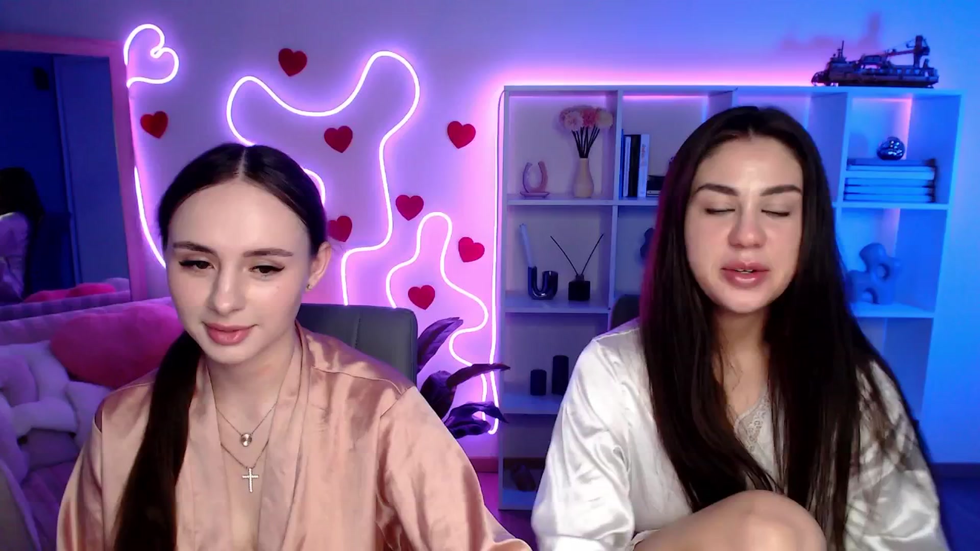 Gallery image thumbnail from Lady_Luck0's myfreecams stream on, 04/10/2026, 21:24 image 7 of 20