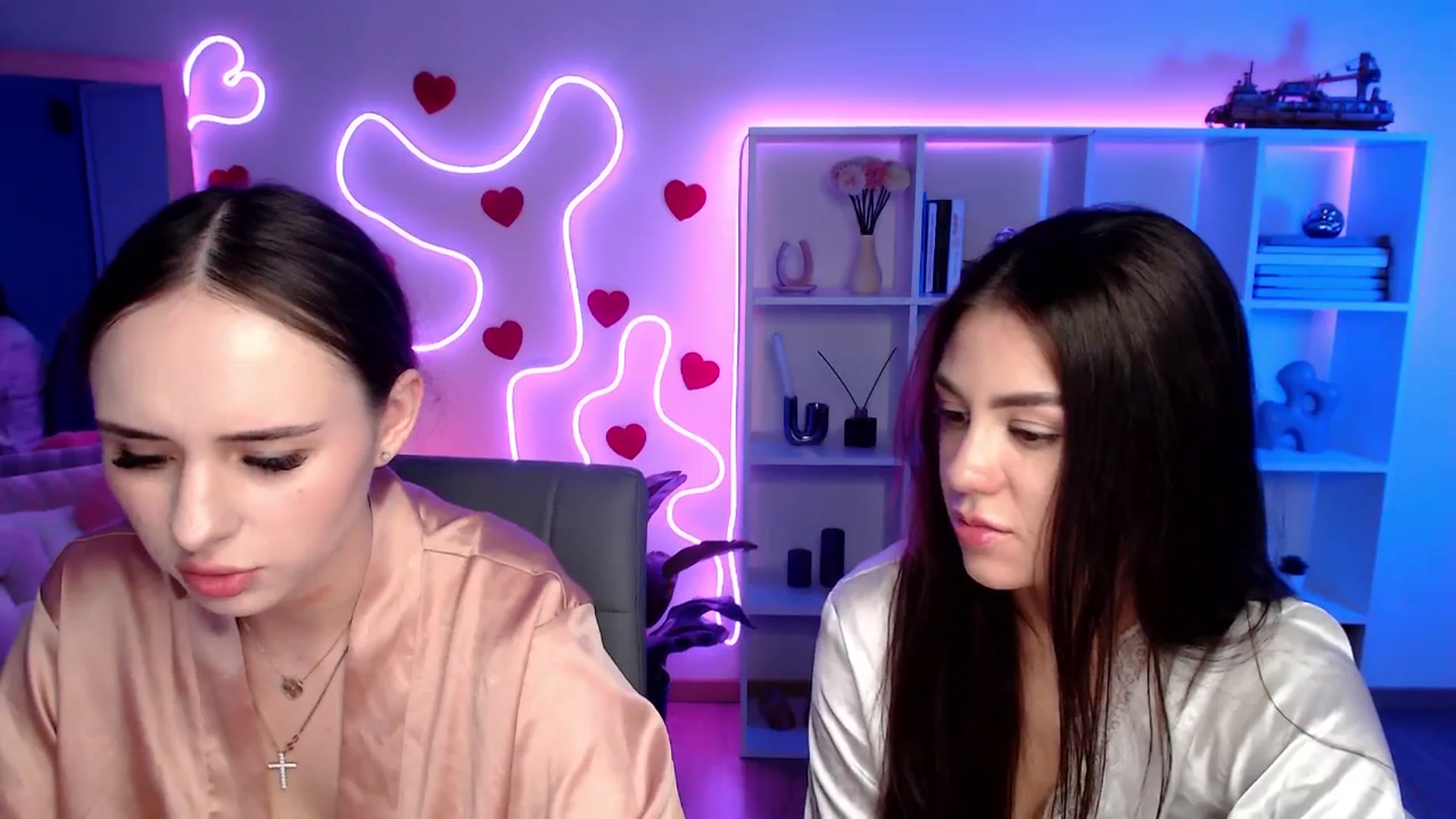Gallery image thumbnail from Lady_Luck0's myfreecams stream on, 04/10/2026, 21:24 image 15 of 20