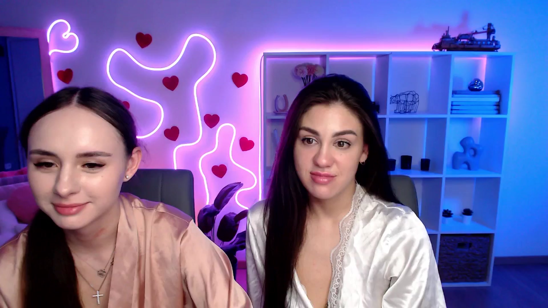Gallery image thumbnail from Lady_Luck0's myfreecams stream on, 04/11/2026, 24:31 image 14 of 20