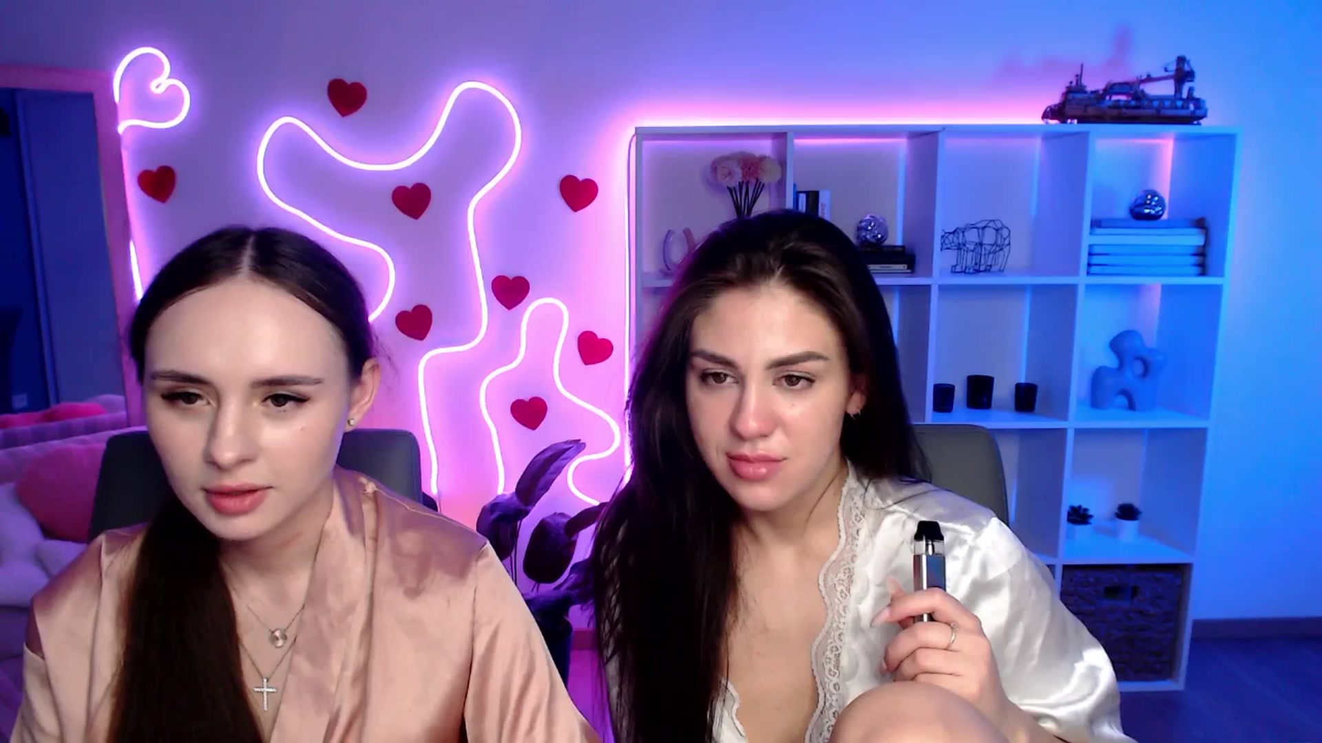 Gallery image thumbnail from Lady_Luck0's myfreecams stream on, 04/11/2026, 24:31 image 17 of 20