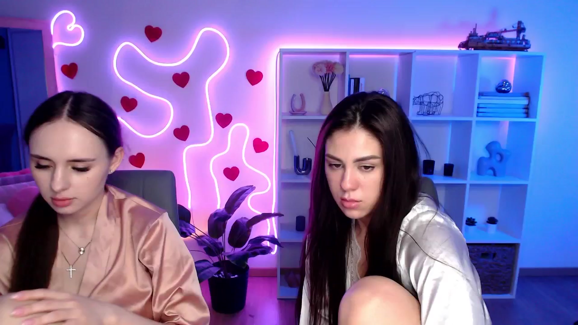 Gallery image thumbnail from Lady_Luck0's myfreecams stream on, 04/11/2026, 02:19 image 2 of 20