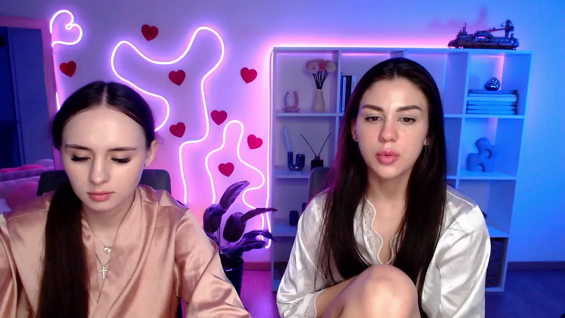 Gallery image thumbnail from Lady_Luck0's myfreecams stream on, 04/11/2026, 02:19 image 18 of 20