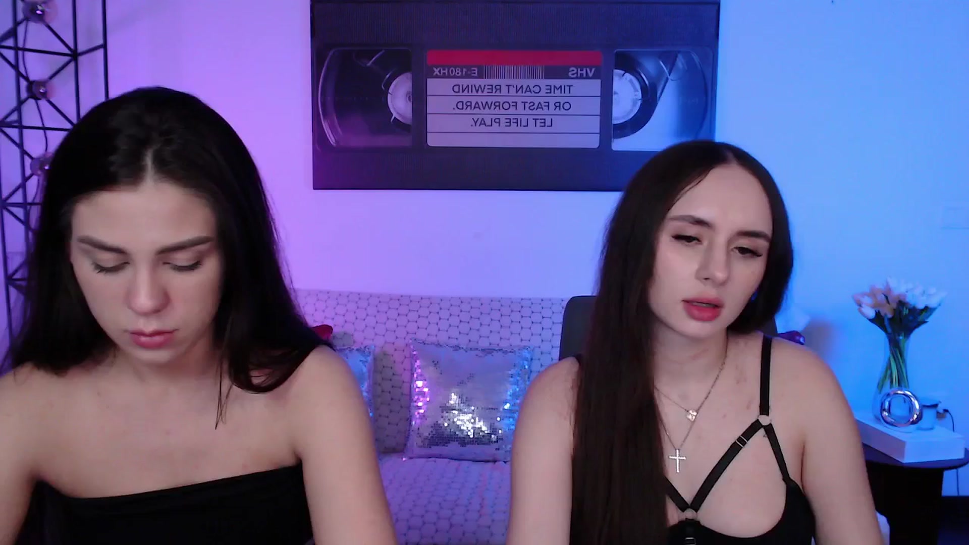 Gallery image thumbnail from Lady_Luck0's myfreecams stream on, 04/15/2026, 24:45 image 7 of 20
