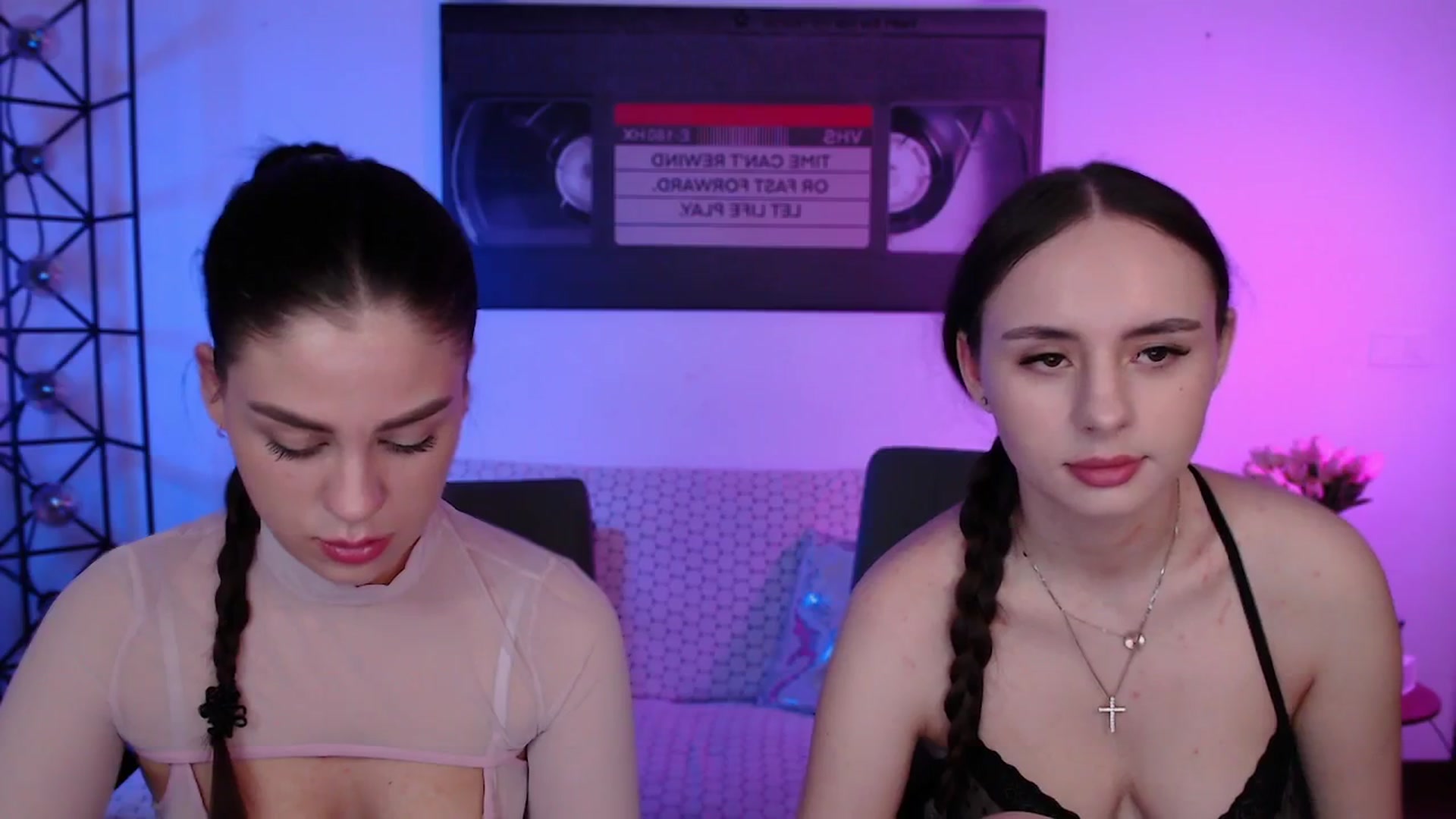 Gallery image thumbnail from Lady_Luck0's myfreecams stream on, 04/18/2026, 21:37 image 3 of 20