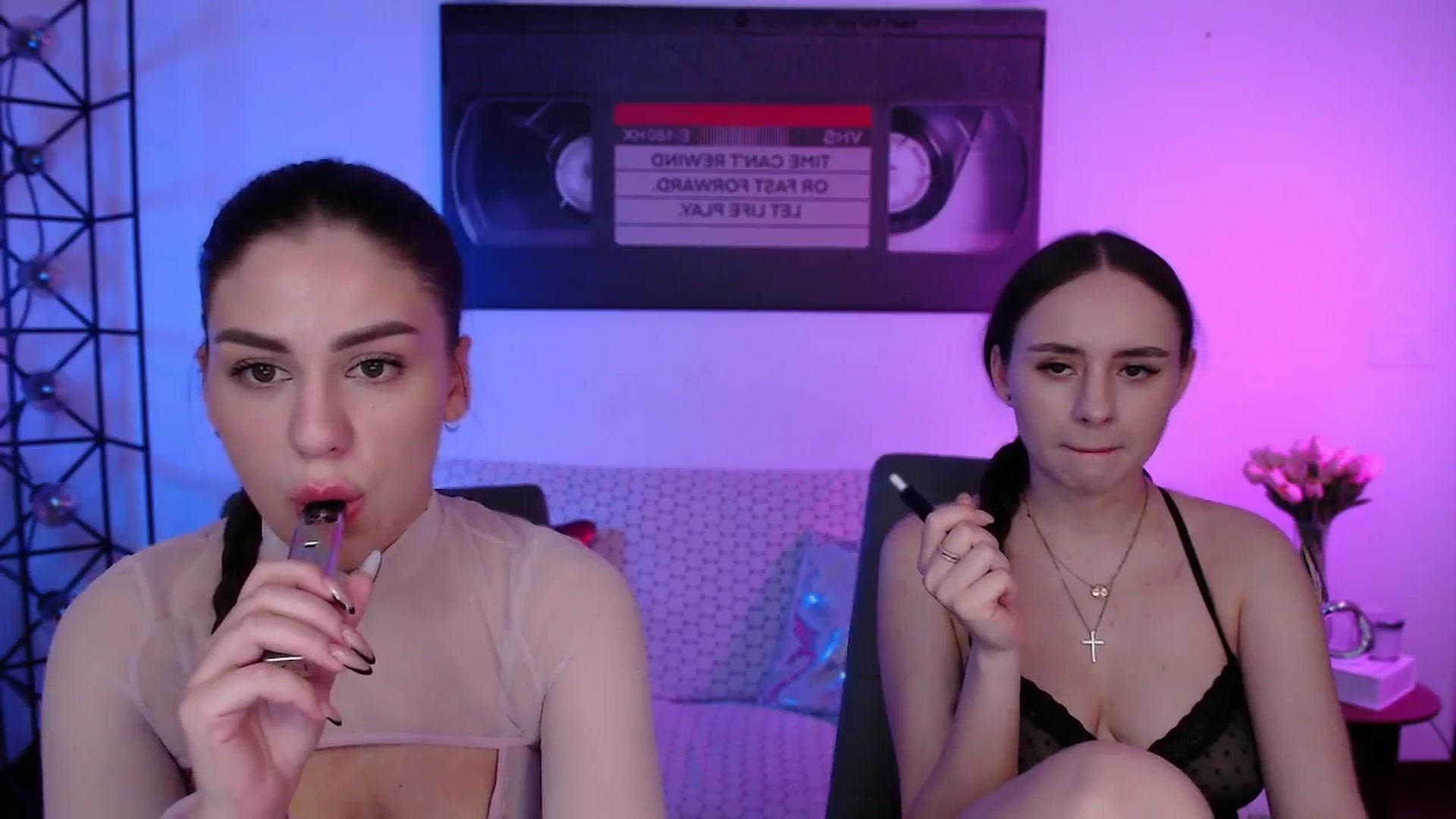 Gallery image thumbnail from Lady_Luck0's myfreecams stream on, 04/18/2026, 21:37 image 2 of 20